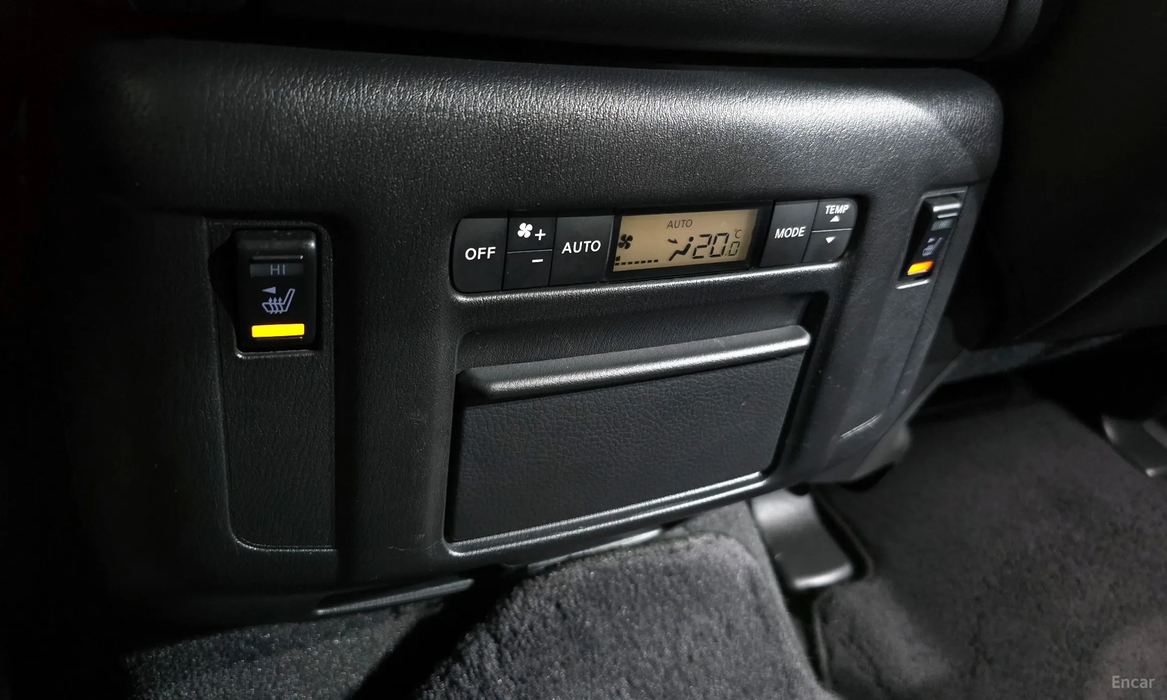 Infiniti QX80 превью 19