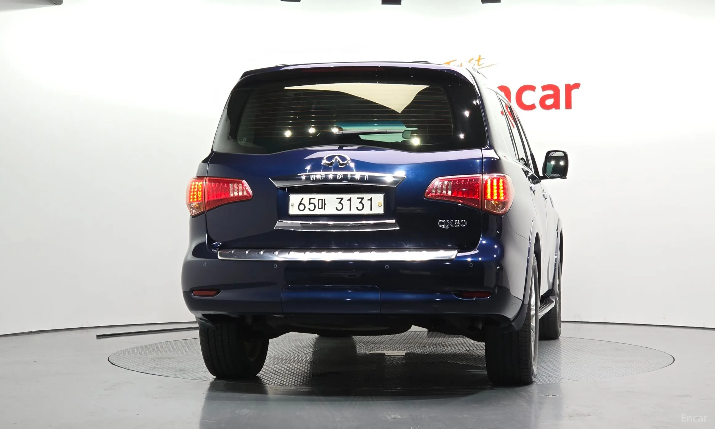 Infiniti QX80 превью 4
