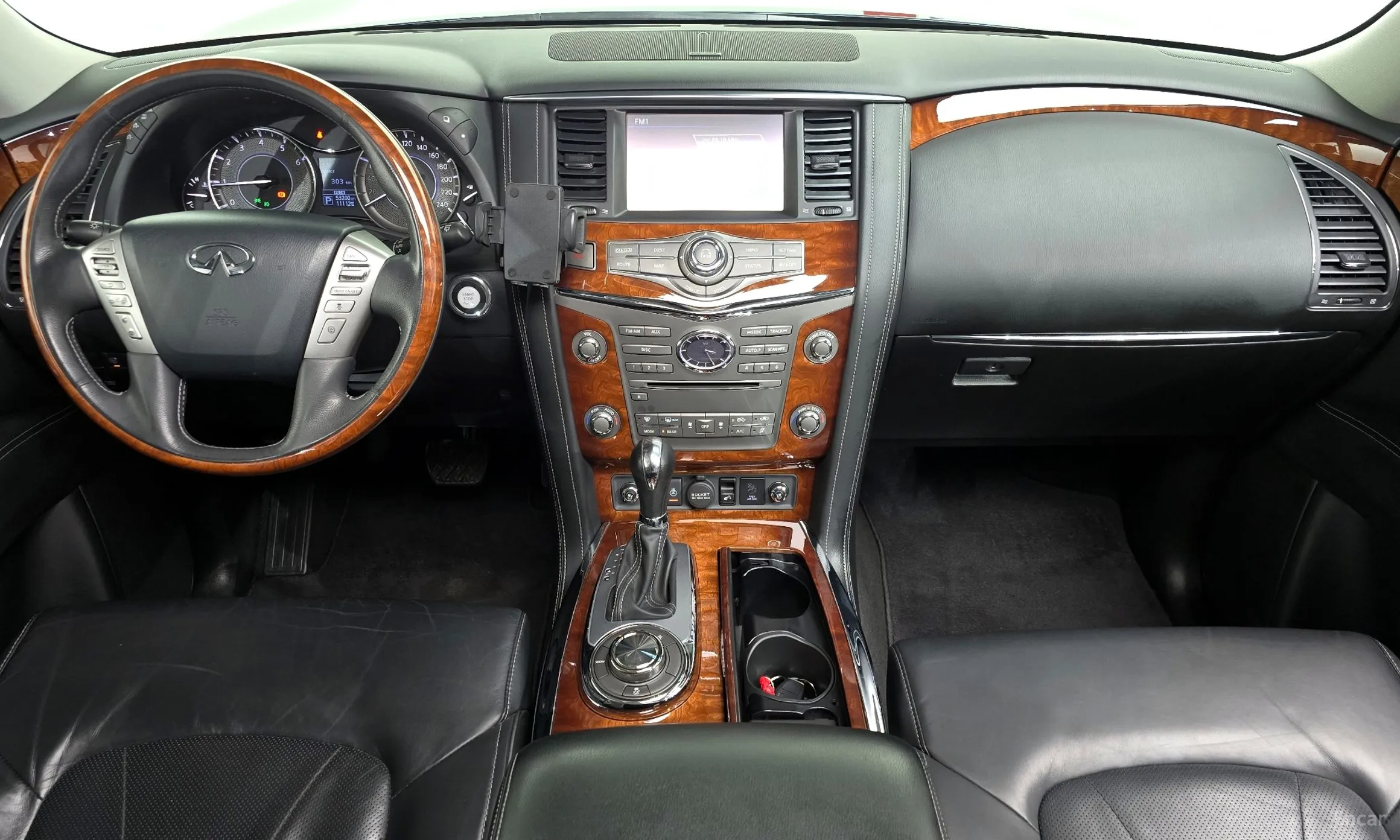 Infiniti QX80 превью 7