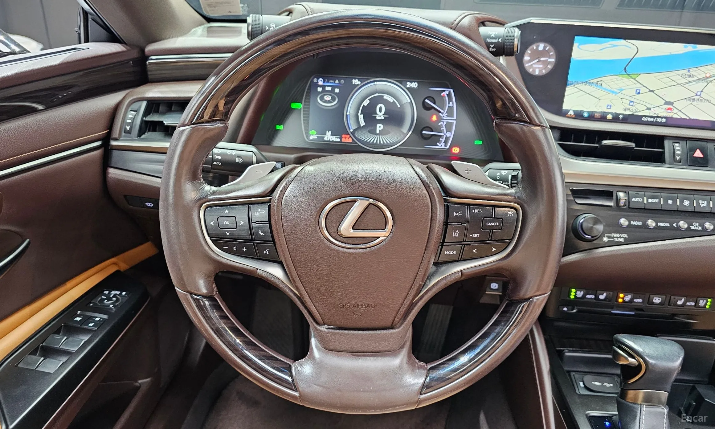 Lexus ES300h 7th Generation превью 13