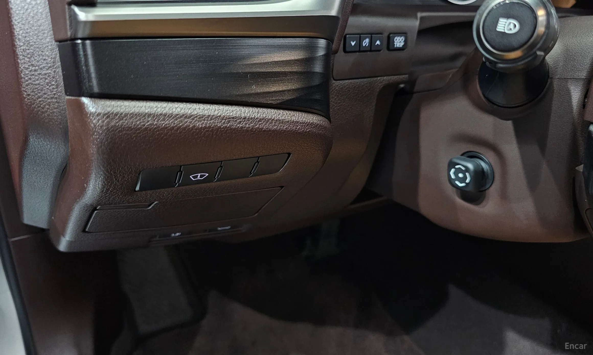 Lexus ES300h 7th Generation превью 16