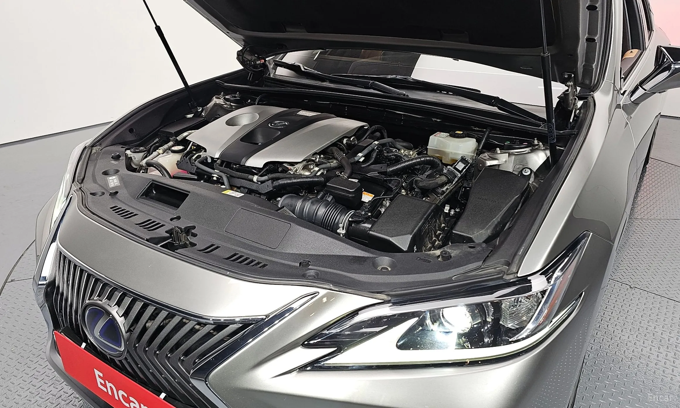 Lexus ES300h 7th Generation превью 6