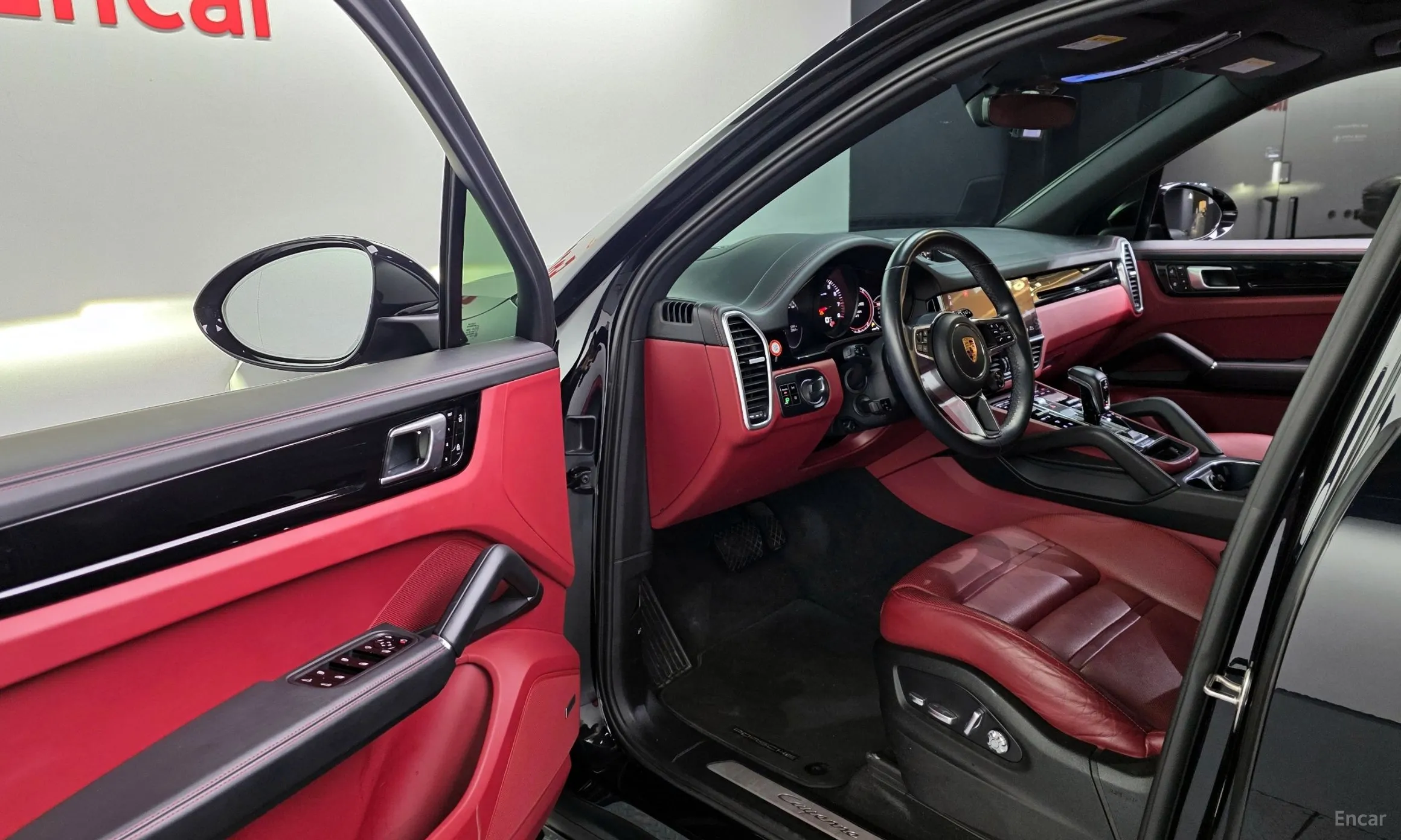 Porsche Cayenne (PO536) превью 10