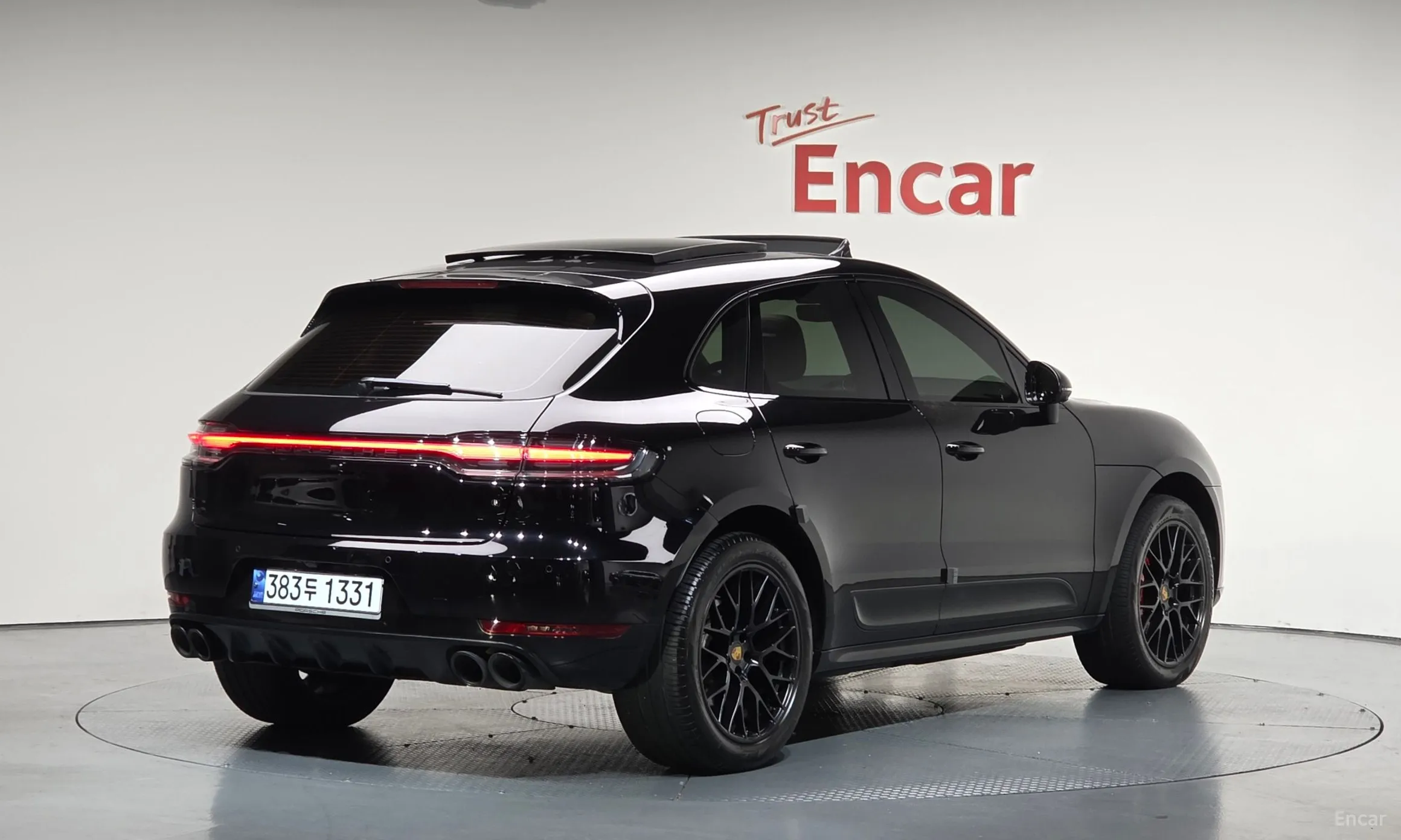 Porsche Macan превью 2