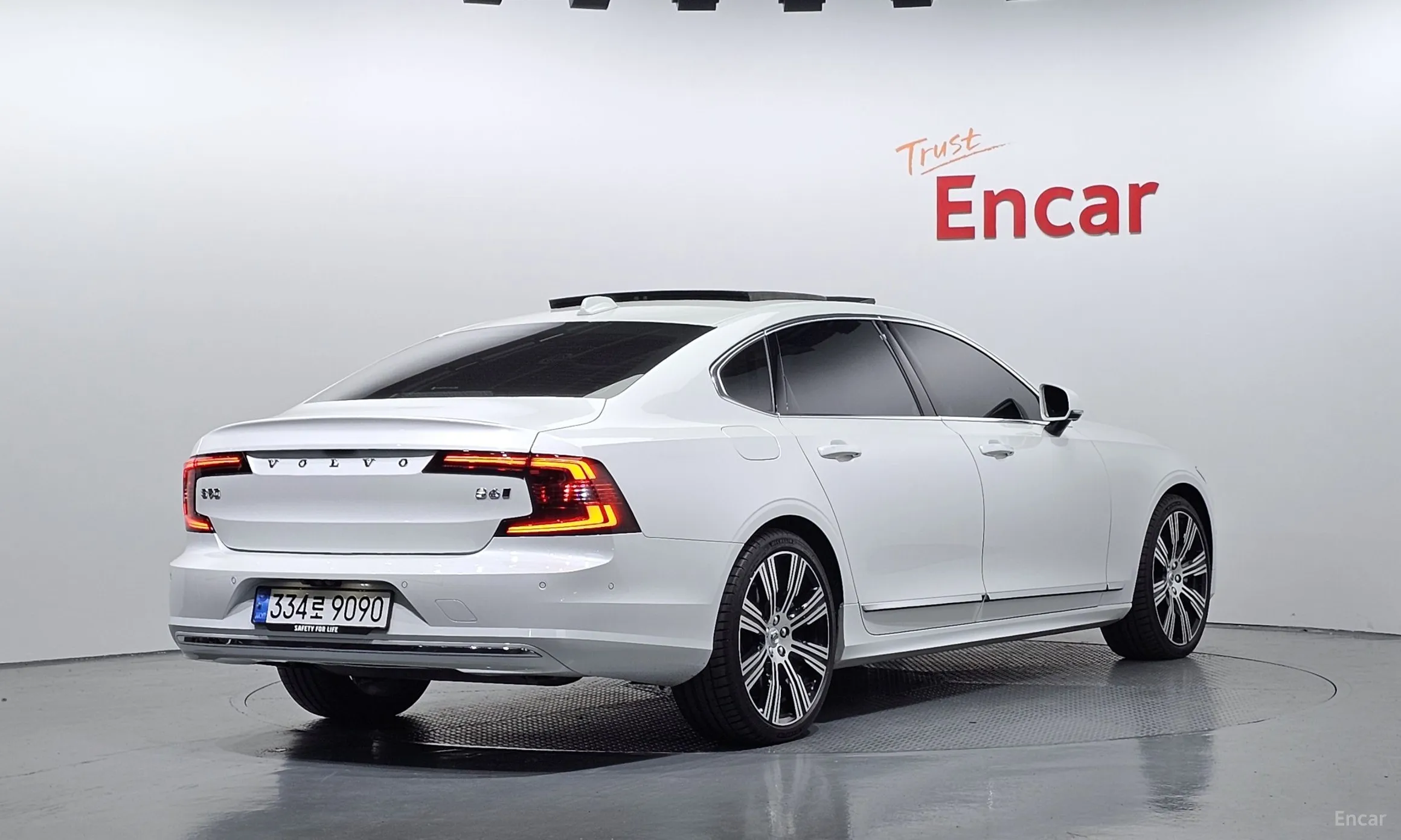 Volvo S90