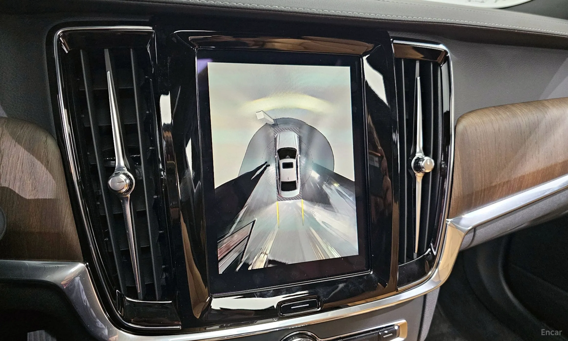 Volvo S90 превью 17