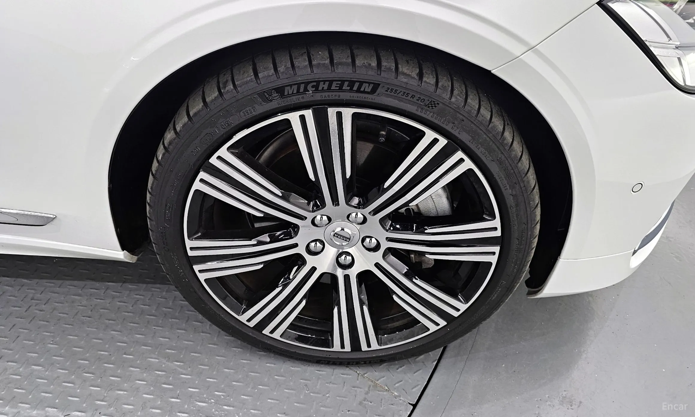 Volvo S90 превью 5