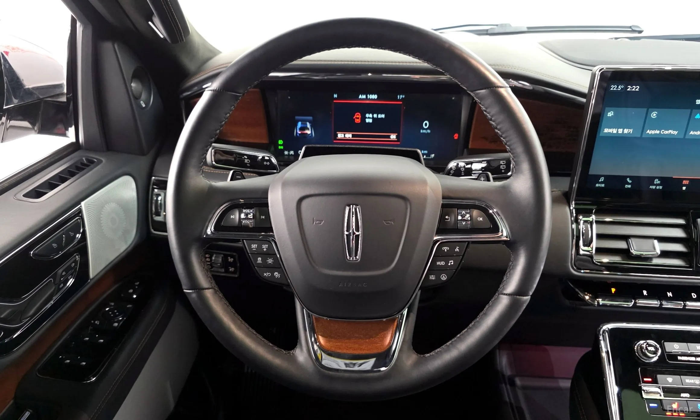Lincoln Navigator 4th generation превью 13