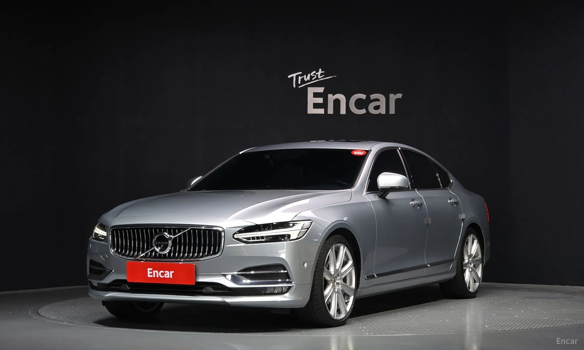 S90