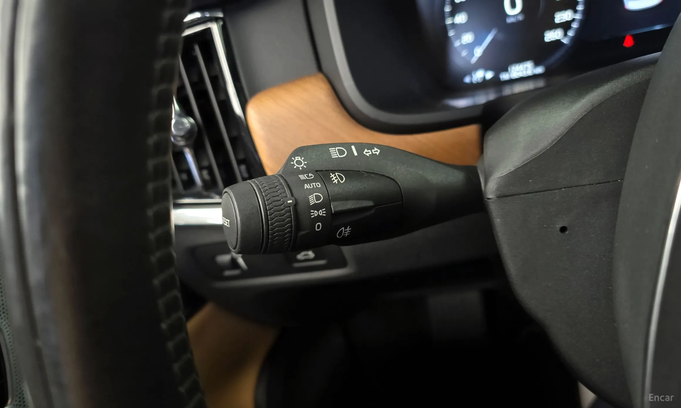 Volvo S90 превью 16