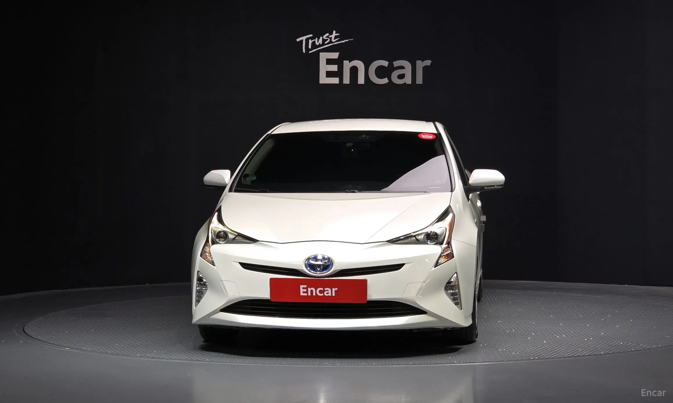 Toyota Prius 4th Generation превью 3