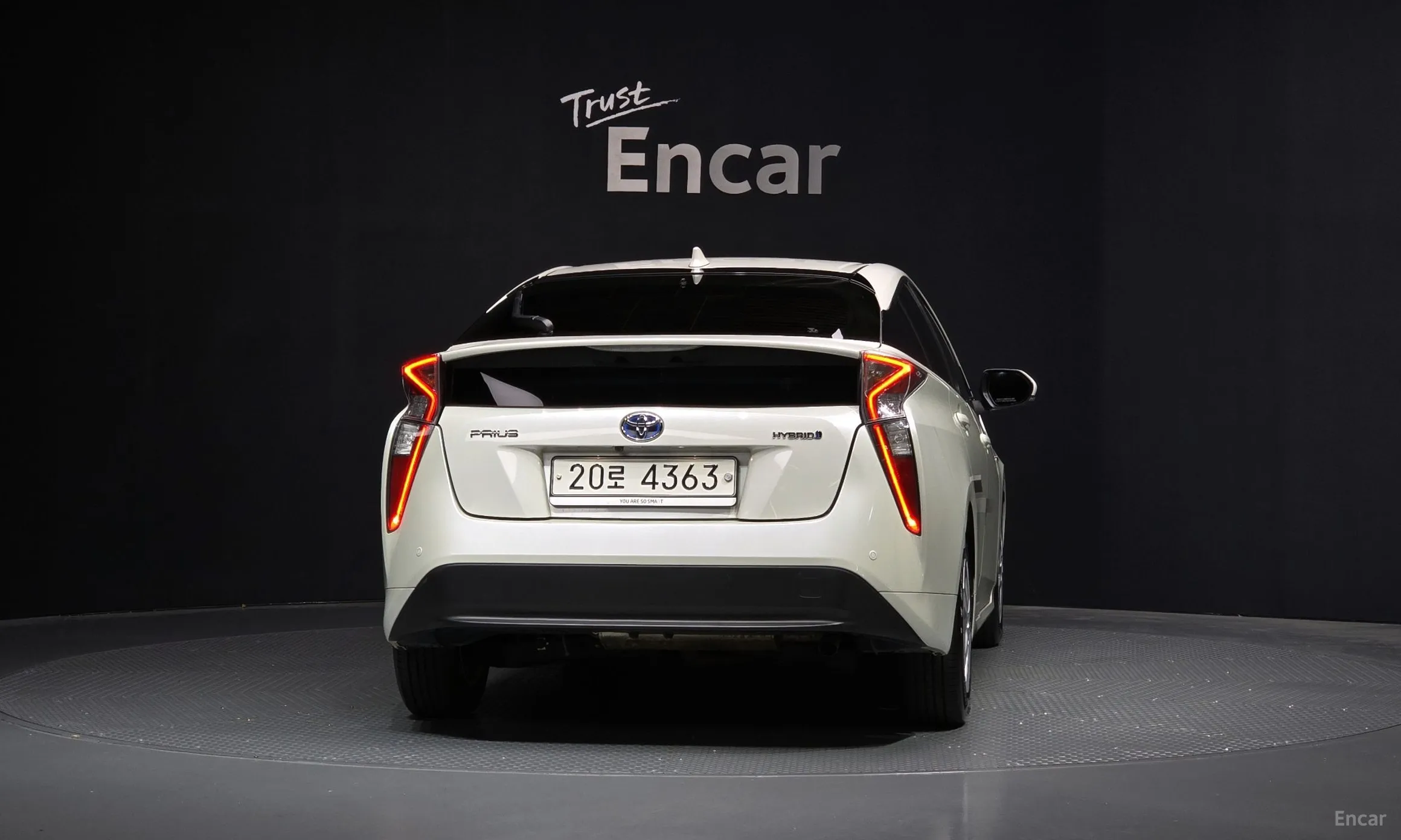 Toyota Prius 4th Generation превью 4