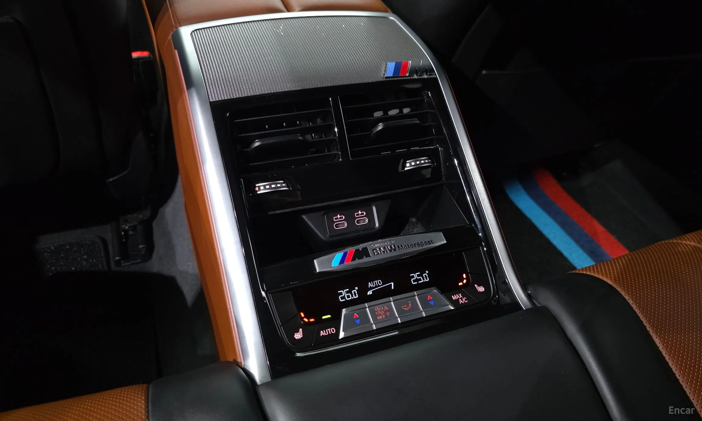 BMW 8-series (G15) превью 18