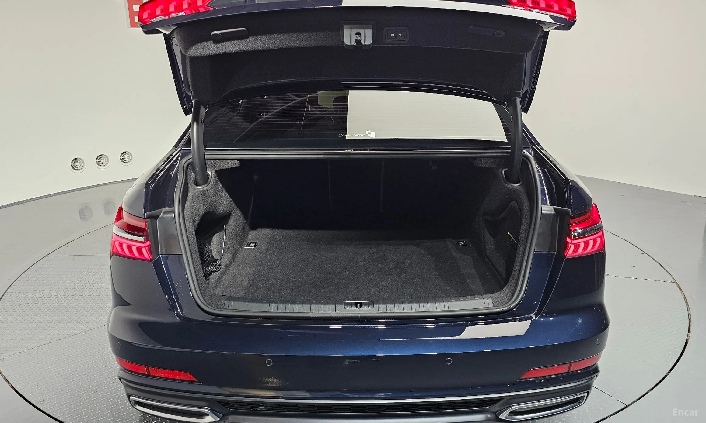 Audi A6 (C8) превью 20