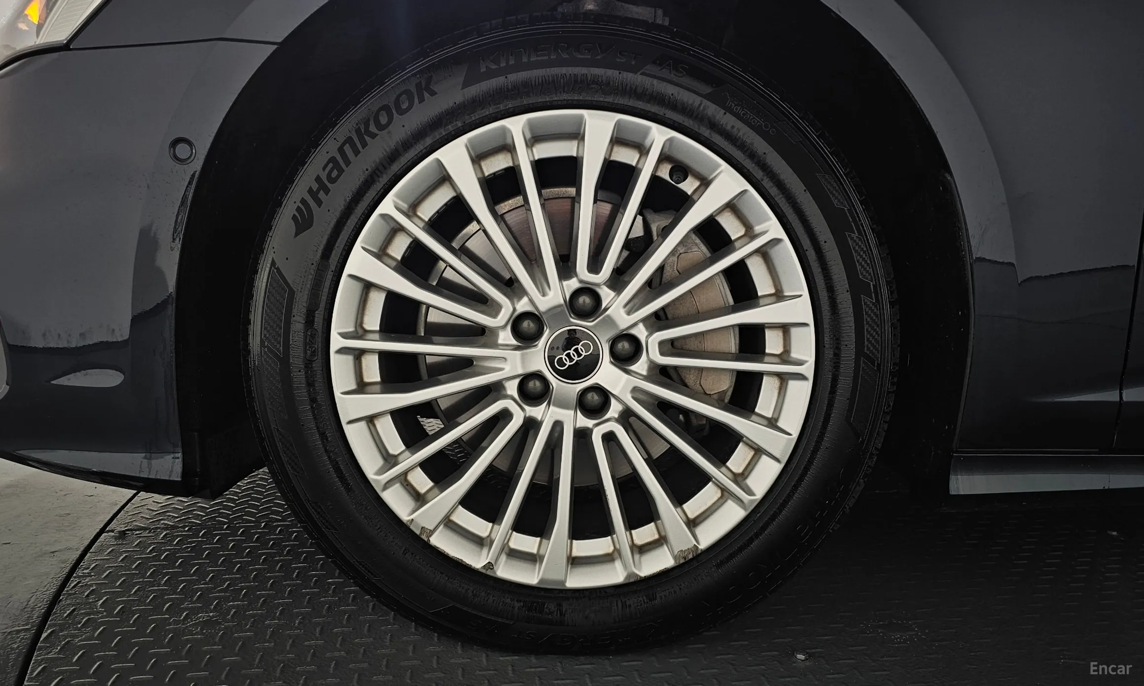 Audi A6 (C8) превью 5