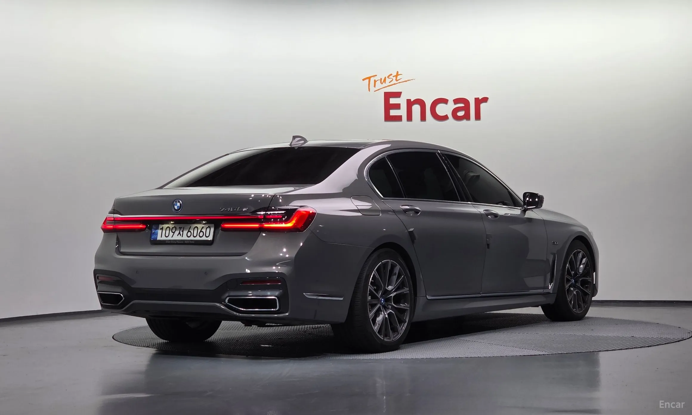 BMW 7 Series (G11)