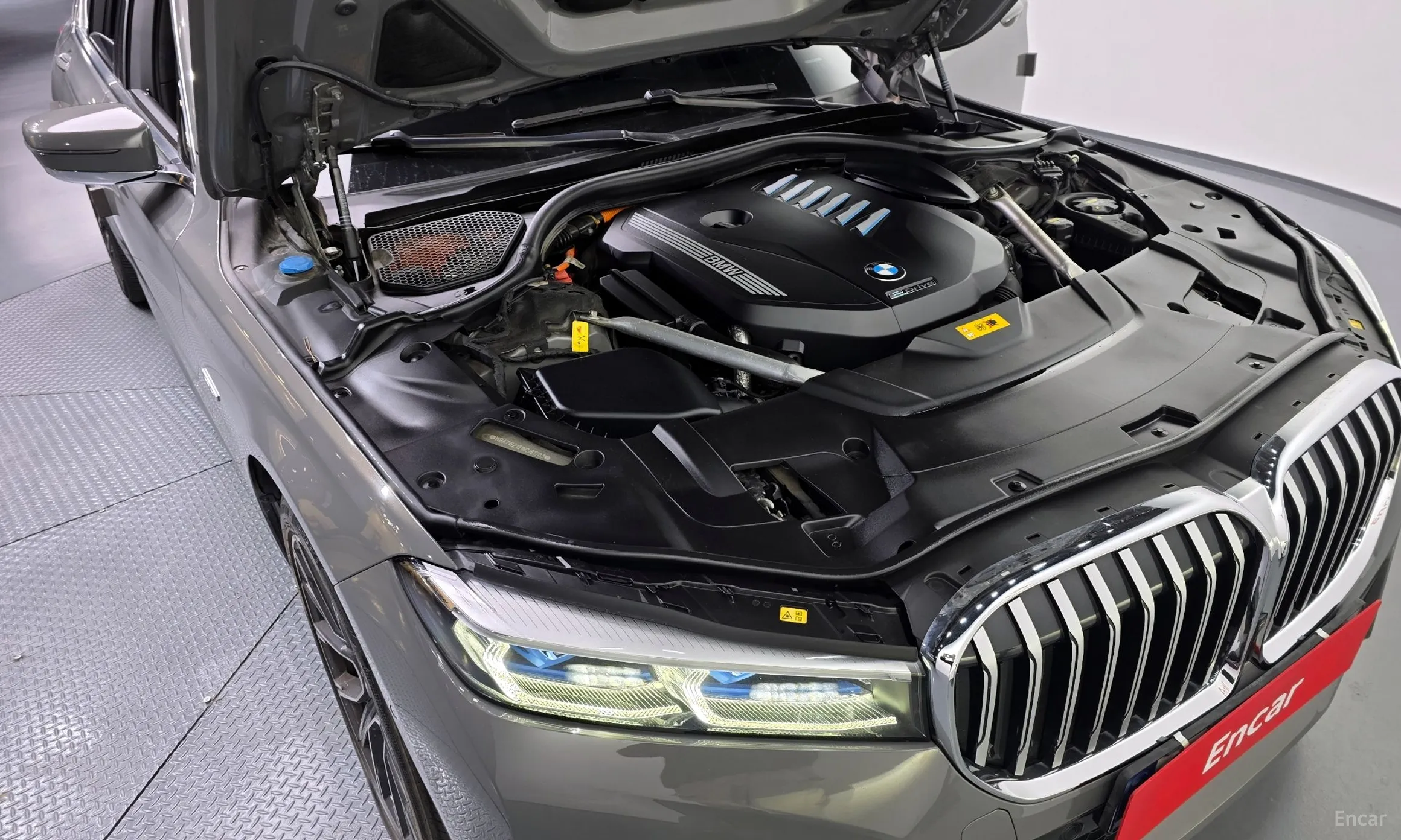 BMW 7 Series (G11) превью 6