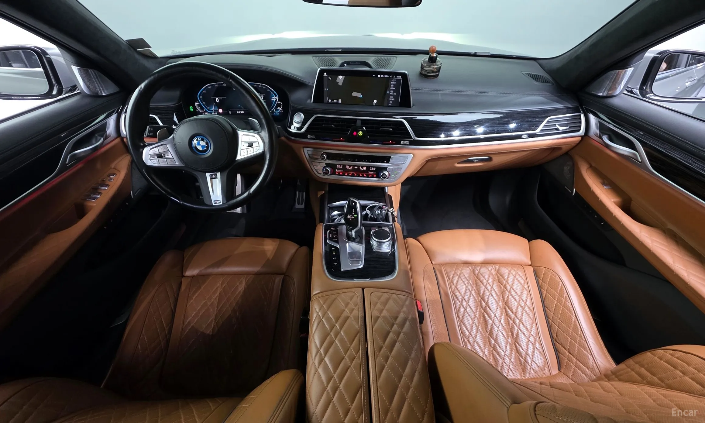 BMW 7 Series (G11) превью 7