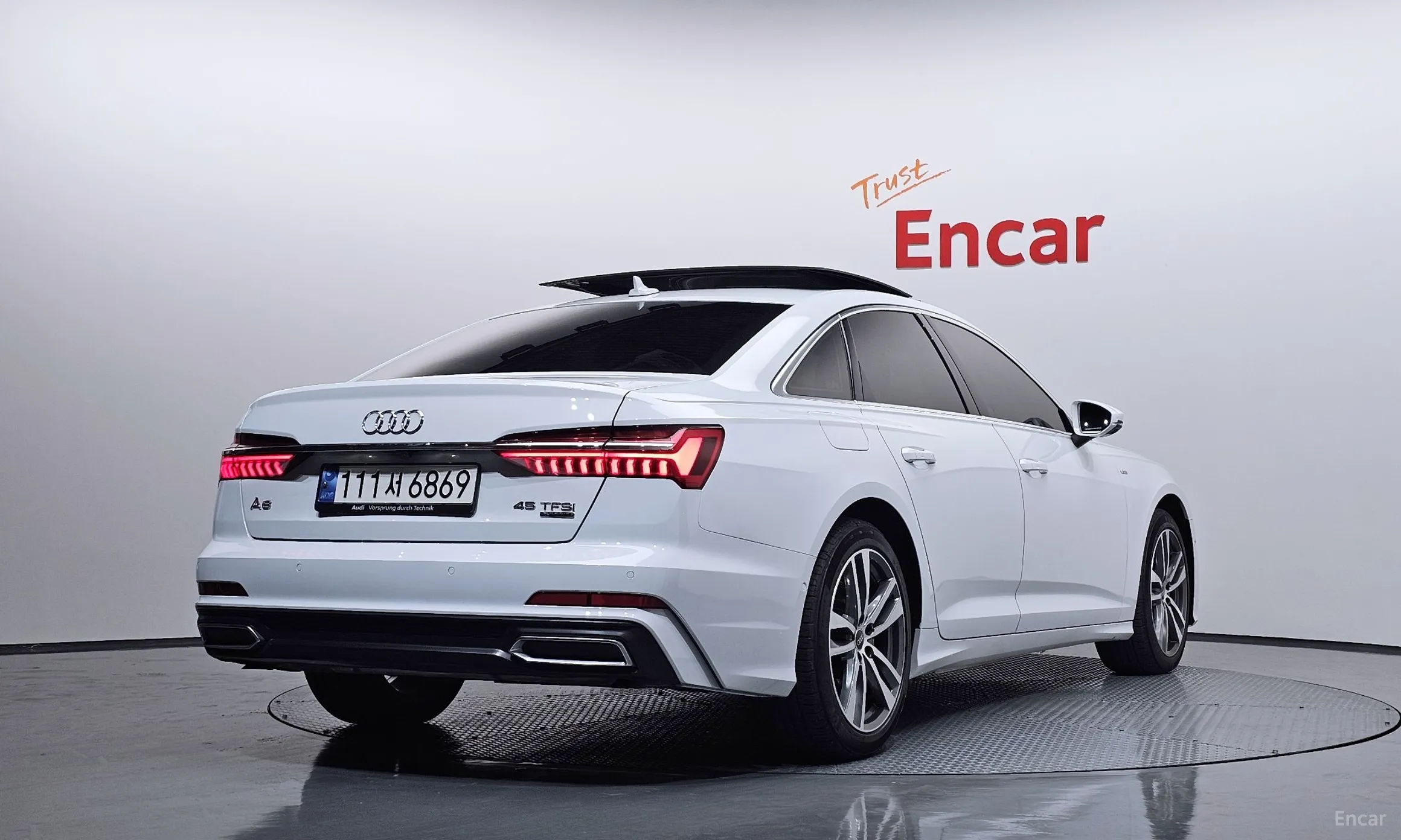 Audi A6 (C8)
