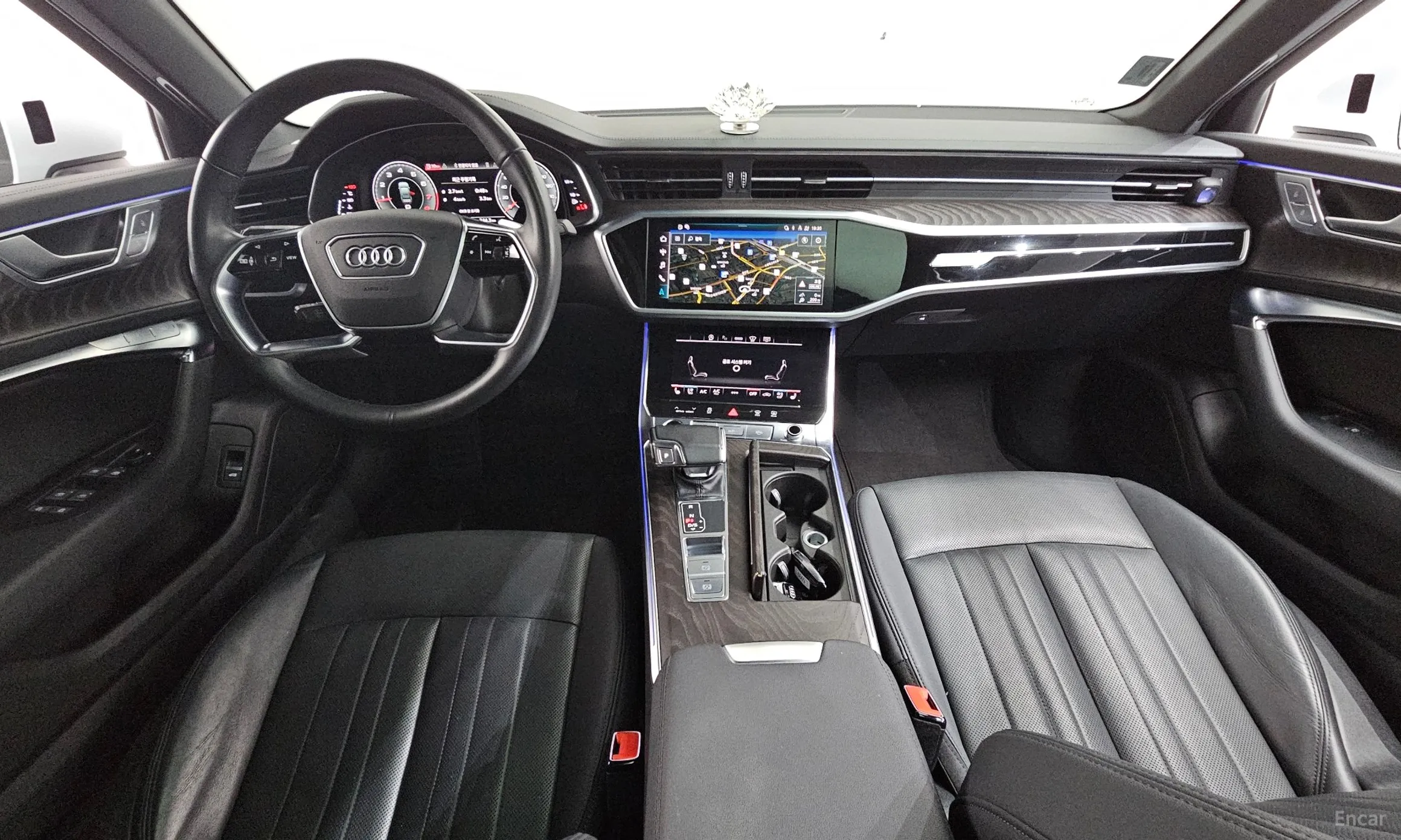 Audi A6 (C8) превью 7