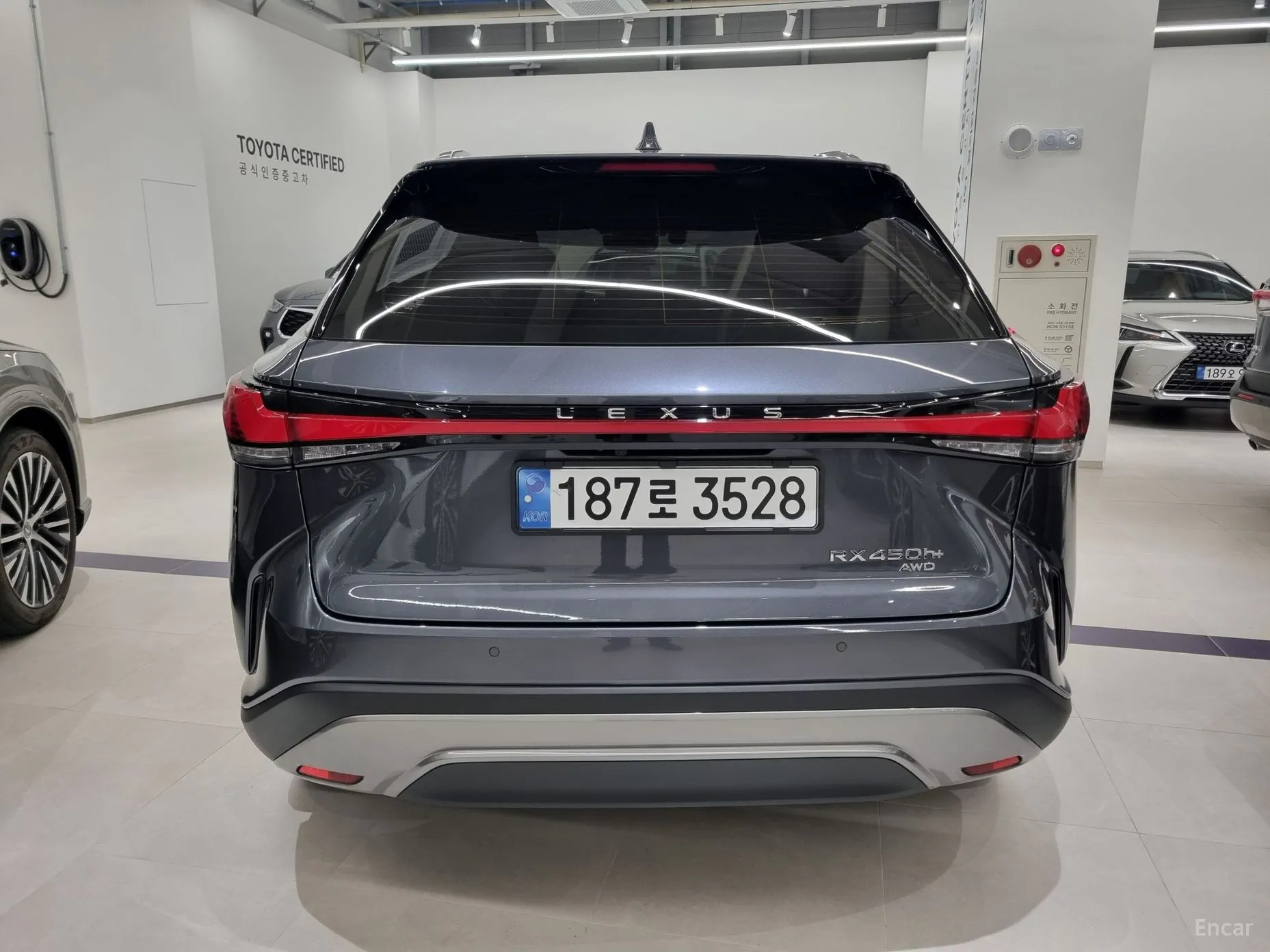 Lexus RX450h + 5th Gen превью 4