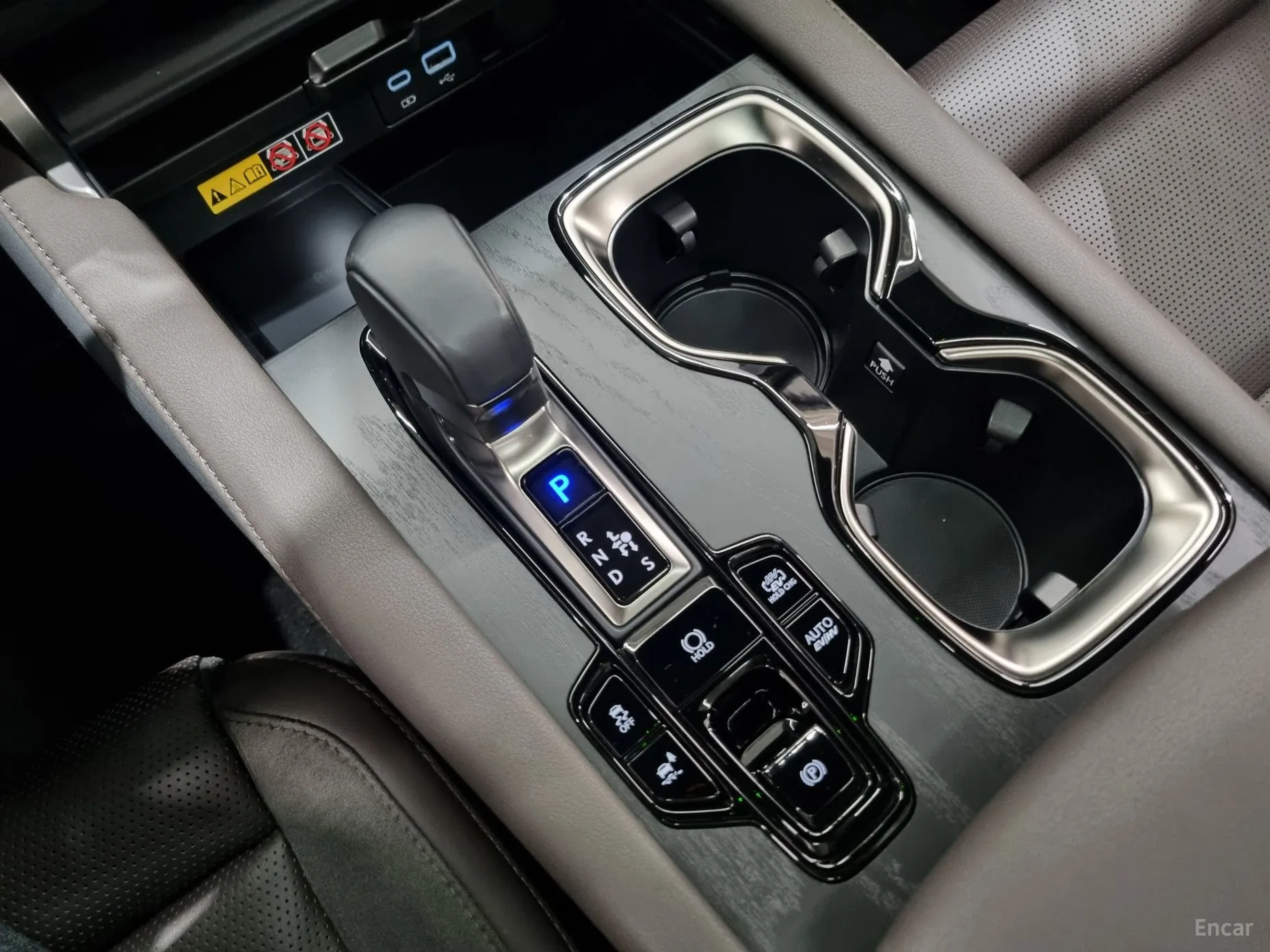 Lexus RX450h + 5th Gen превью 9