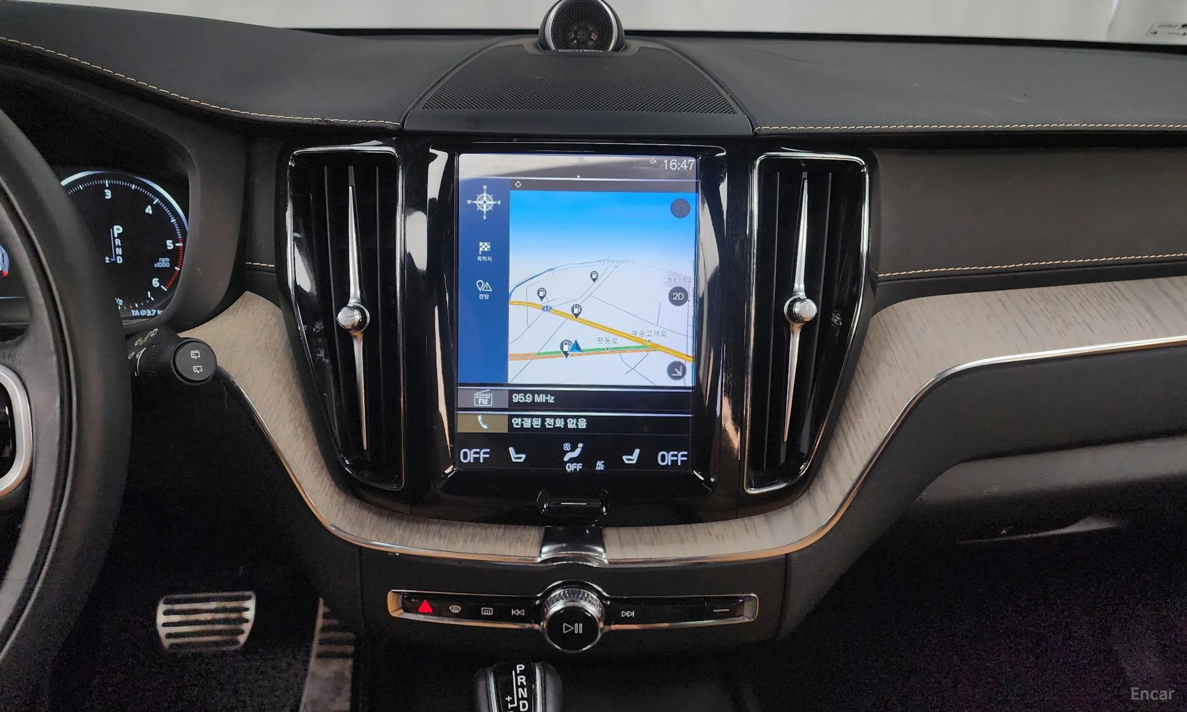 Volvo XC60 Gen 2 превью 14