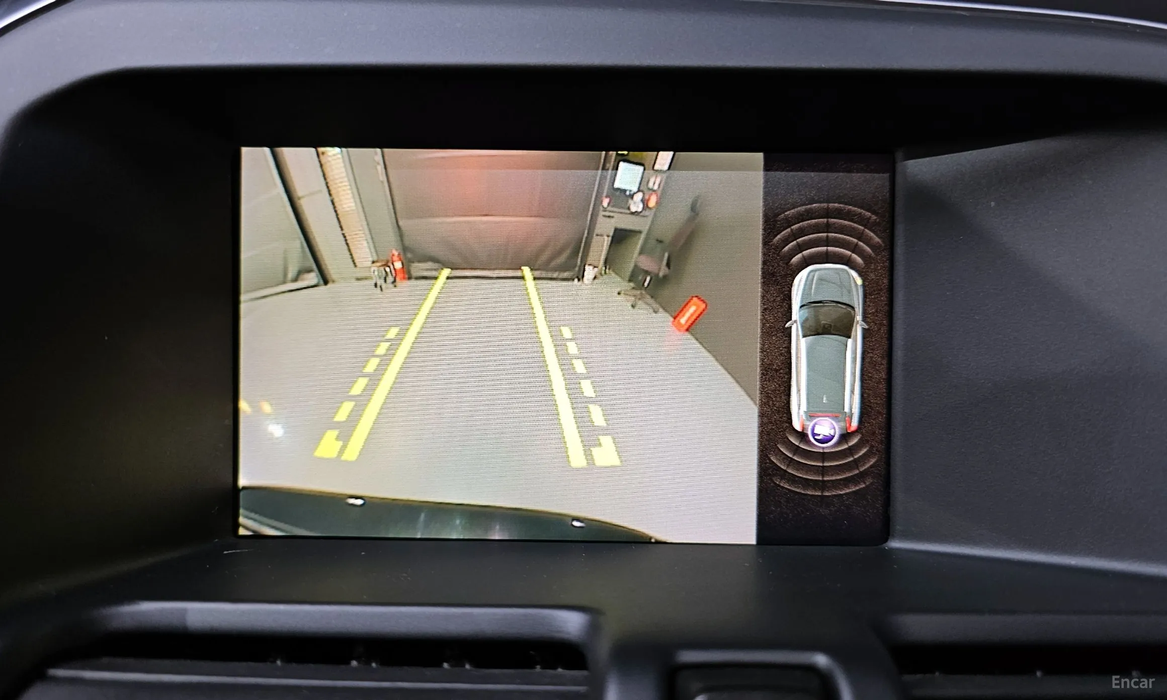 Volvo XC60 превью 15