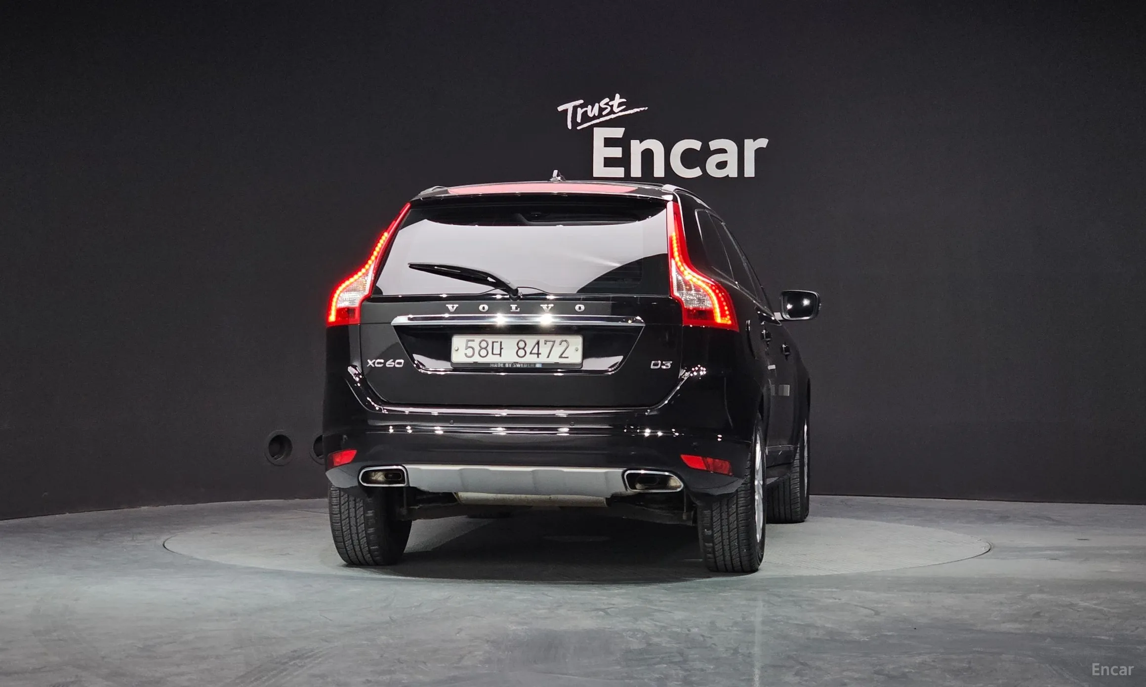 Volvo XC60 превью 4