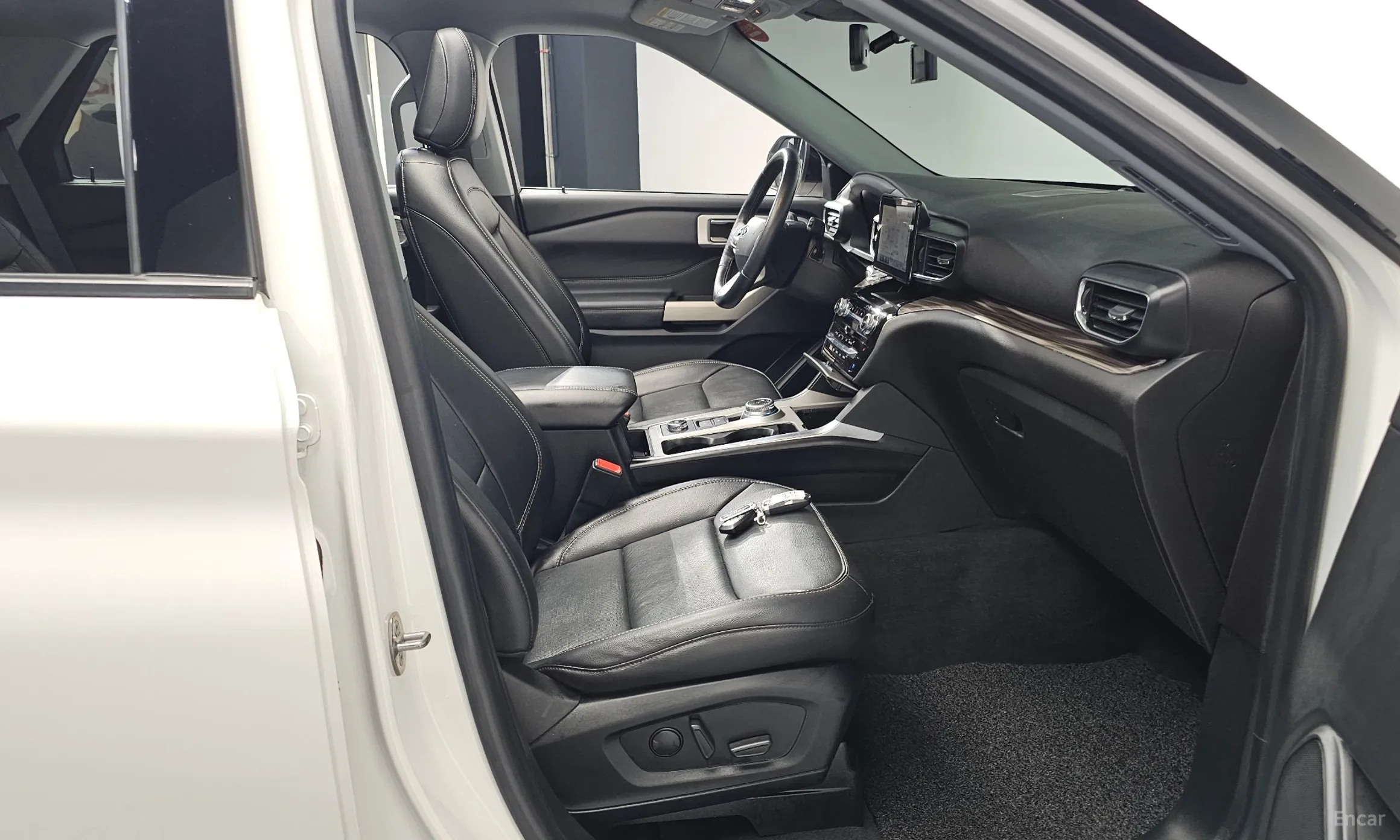 Ford Explorer 6th Generation превью 11