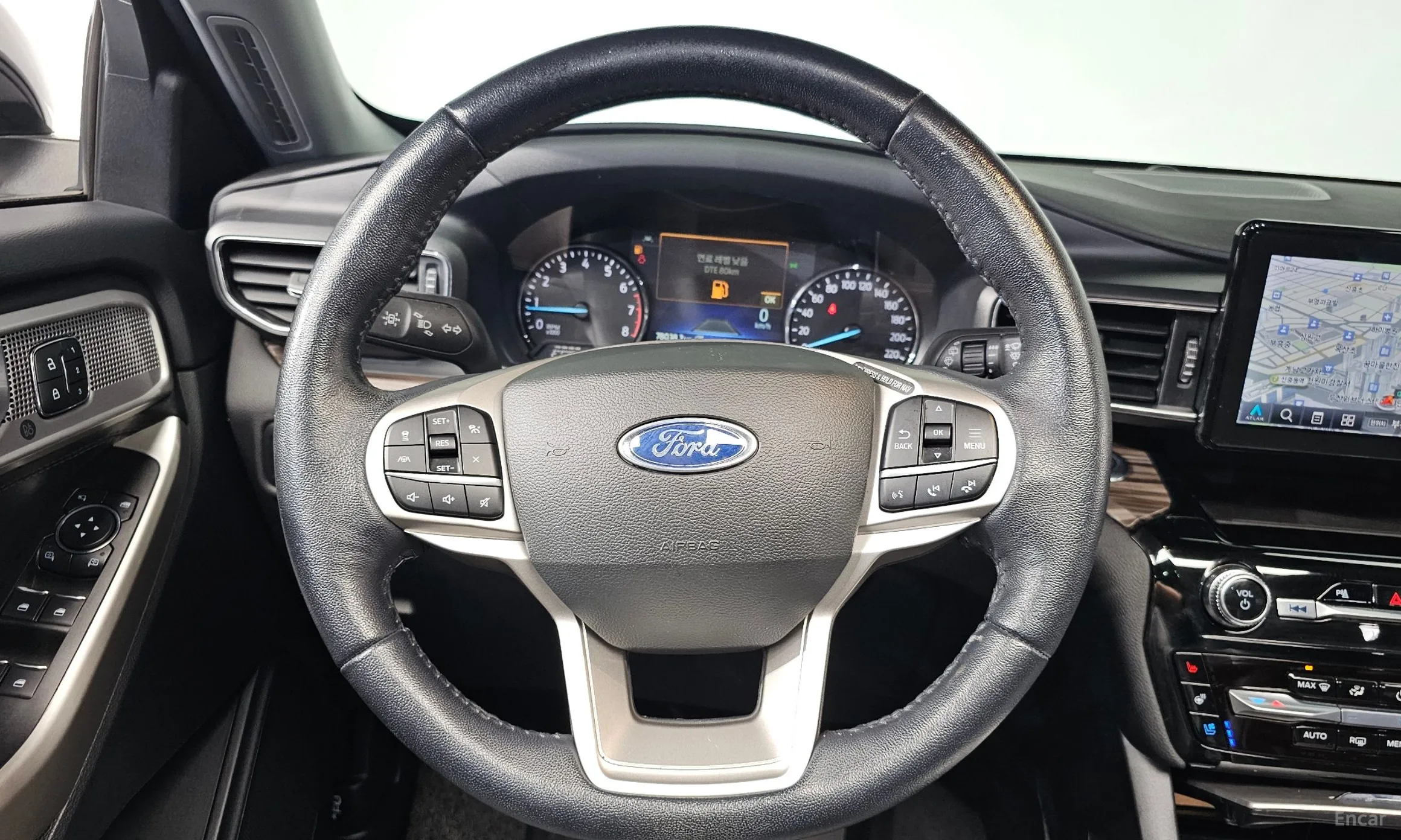 Ford Explorer 6th Generation превью 13