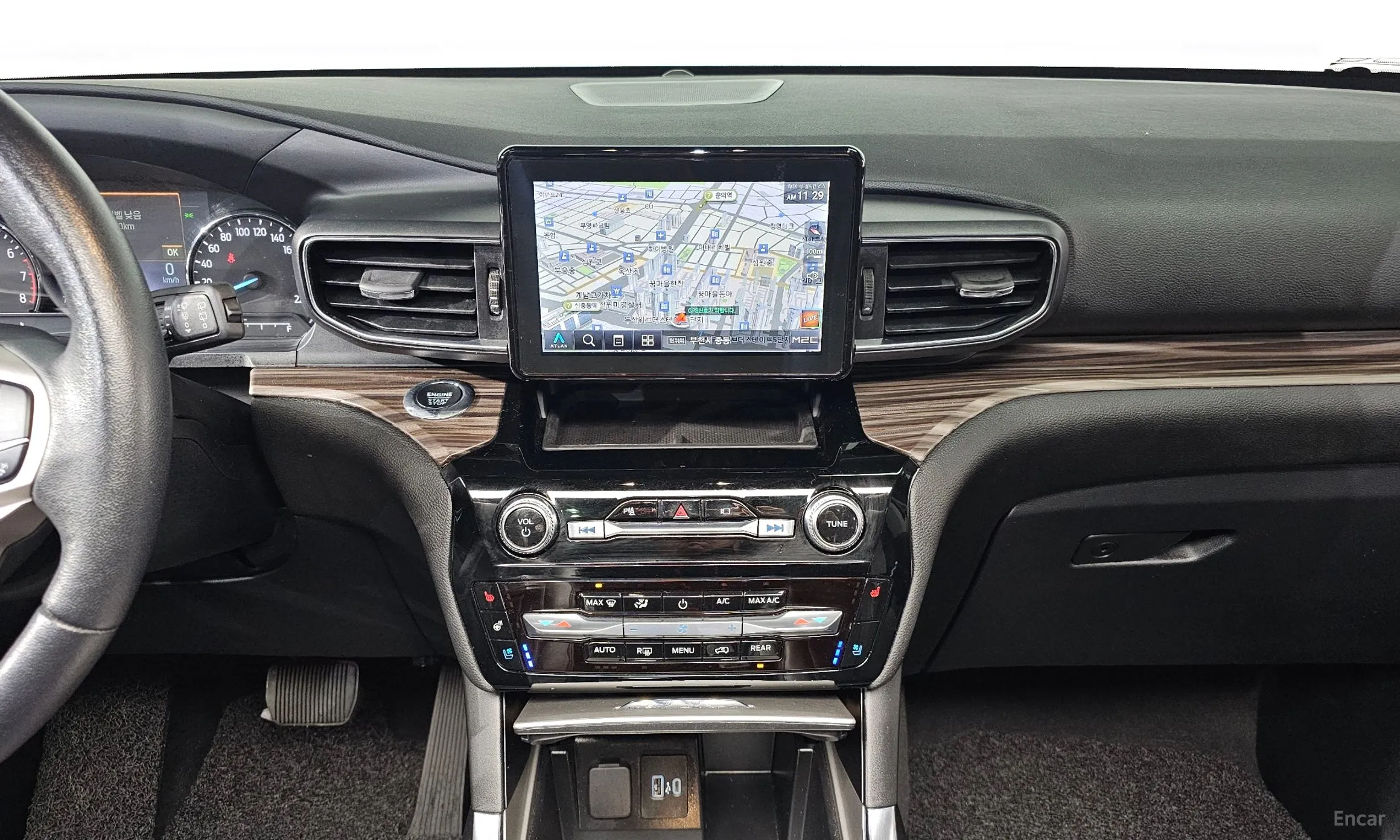 Ford Explorer 6th Generation превью 14