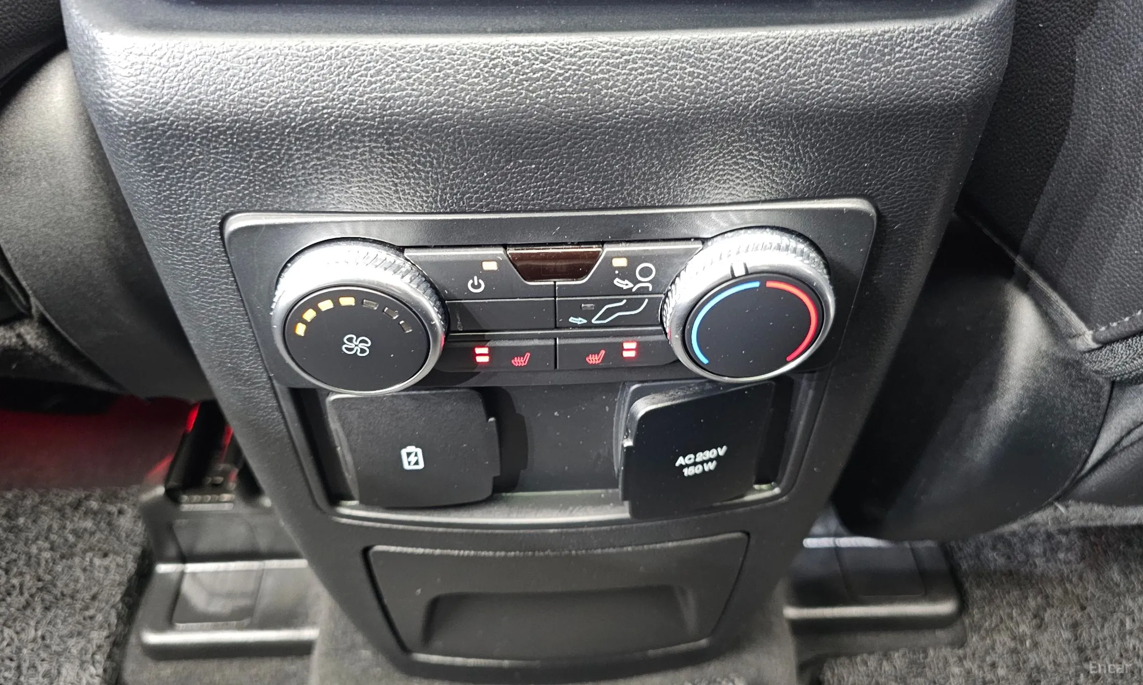 Ford Explorer 6th Generation превью 18