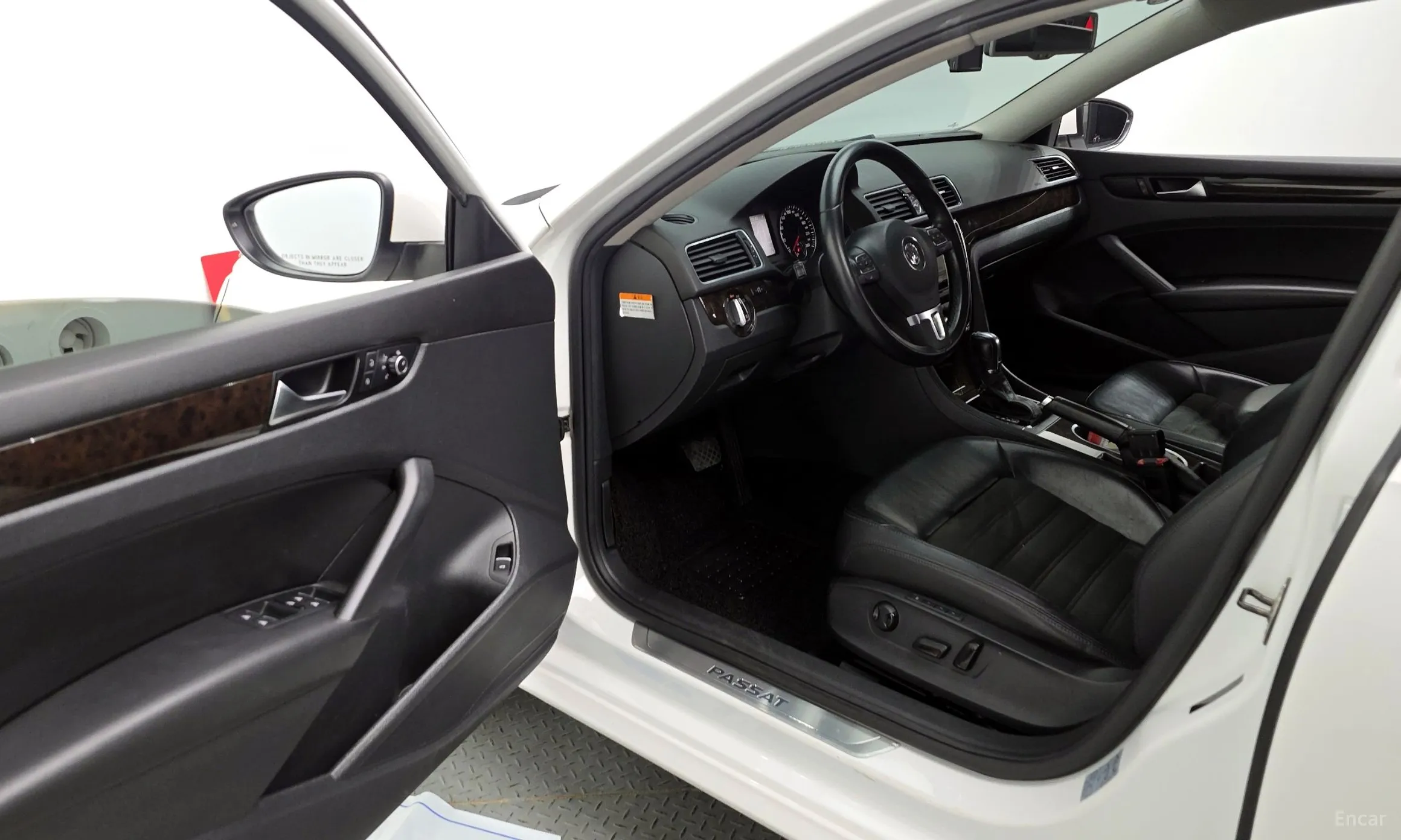 Volkswagen The New Passat превью 10
