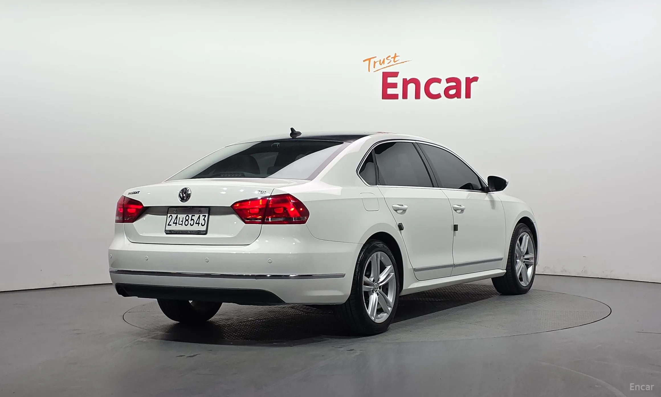 Volkswagen The New Passat превью 2