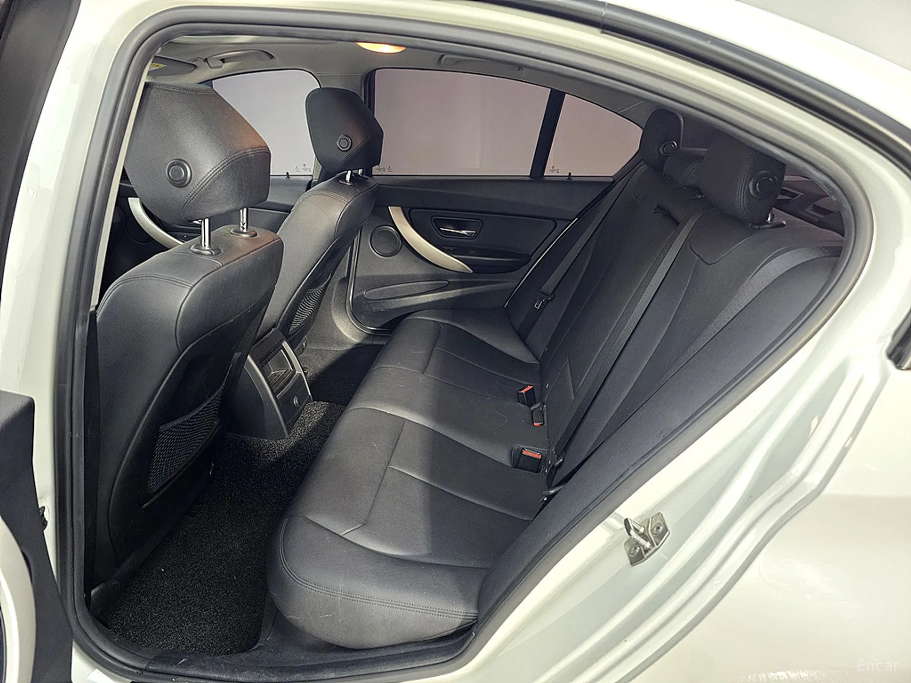 BMW 3 Series (F30) превью 7