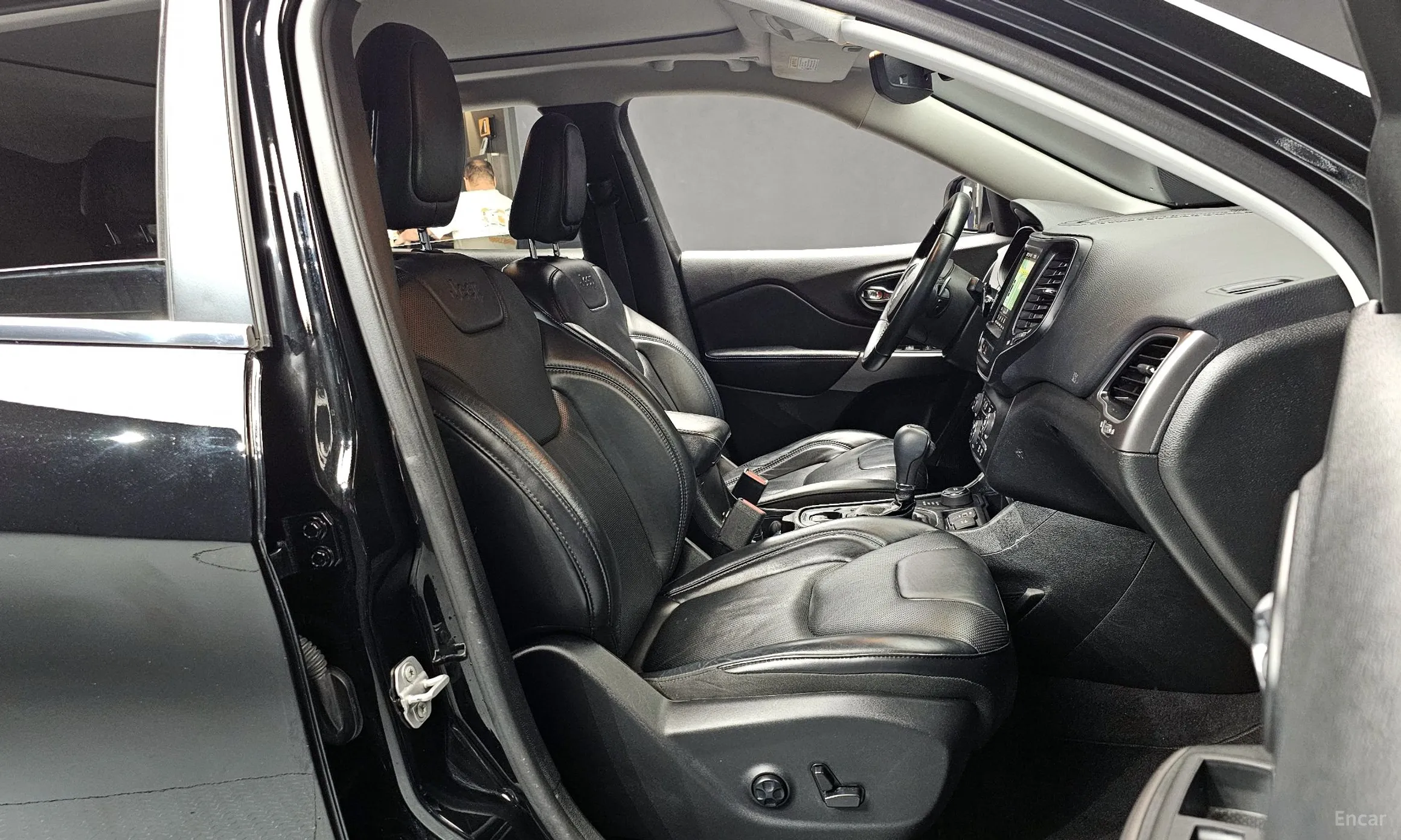Jeep Cherokee (KL) превью 10