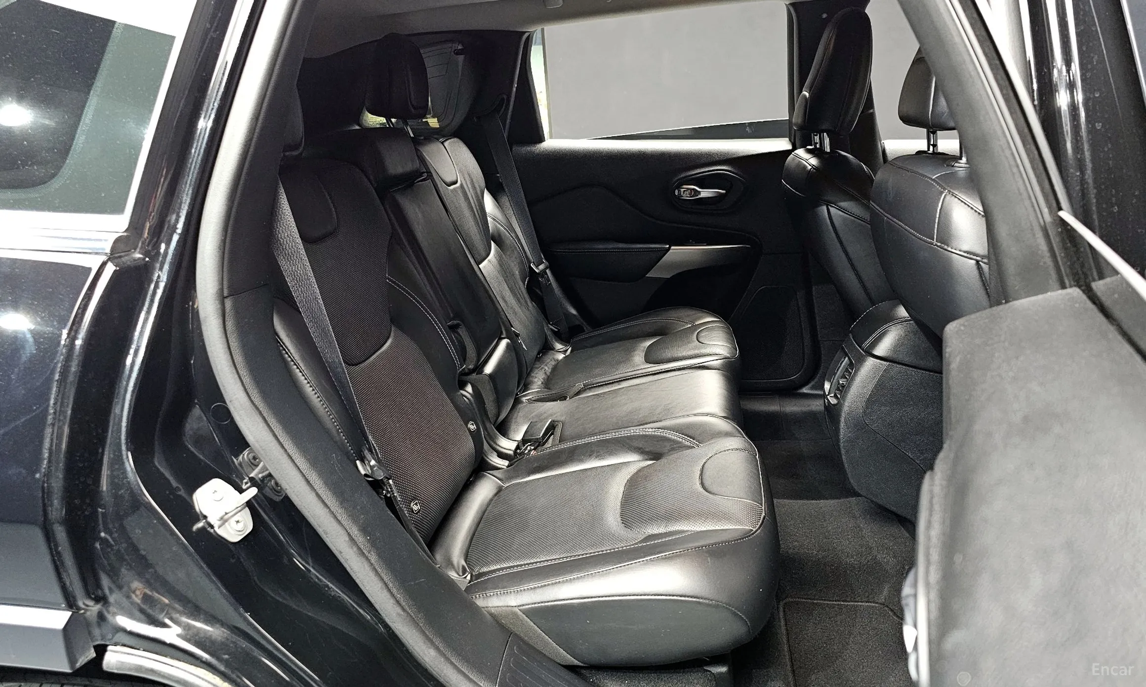 Jeep Cherokee (KL) превью 12