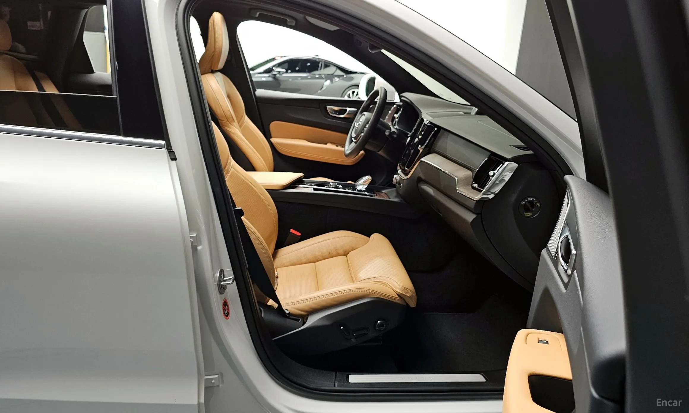 Volvo XC60 Gen 2 превью 11