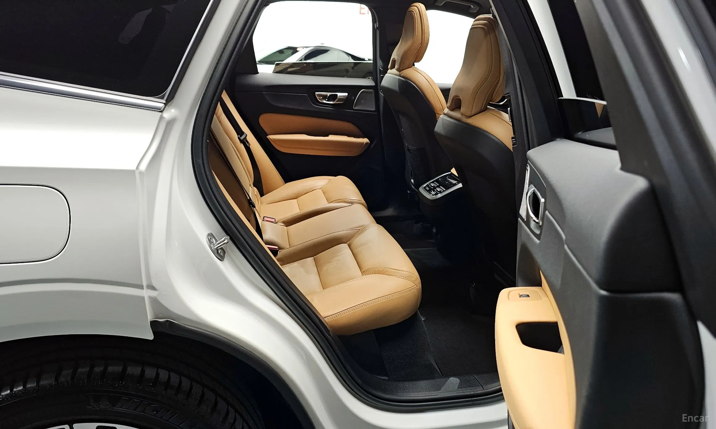 Volvo XC60 Gen 2 превью 12