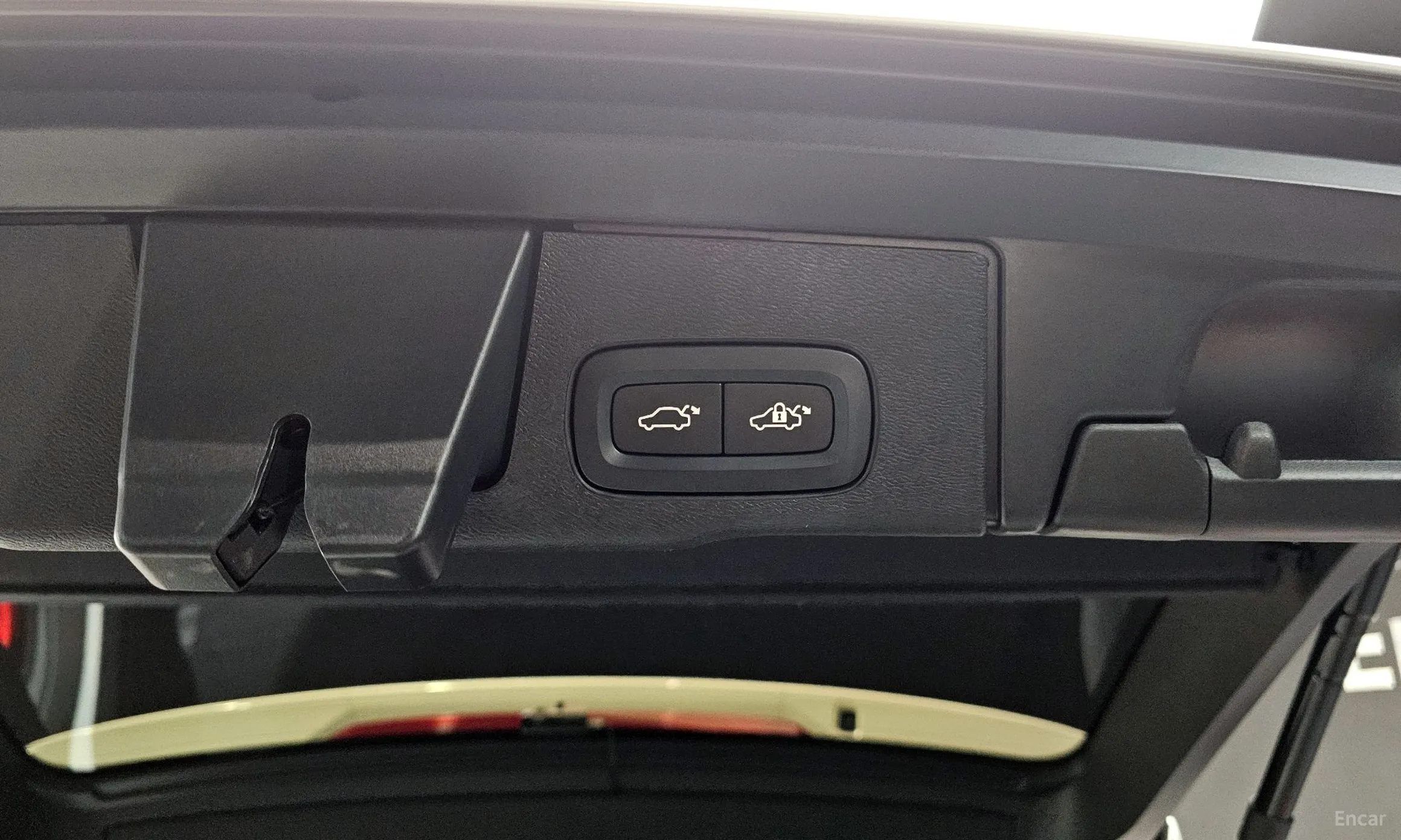 Volvo XC60 Gen 2 превью 20