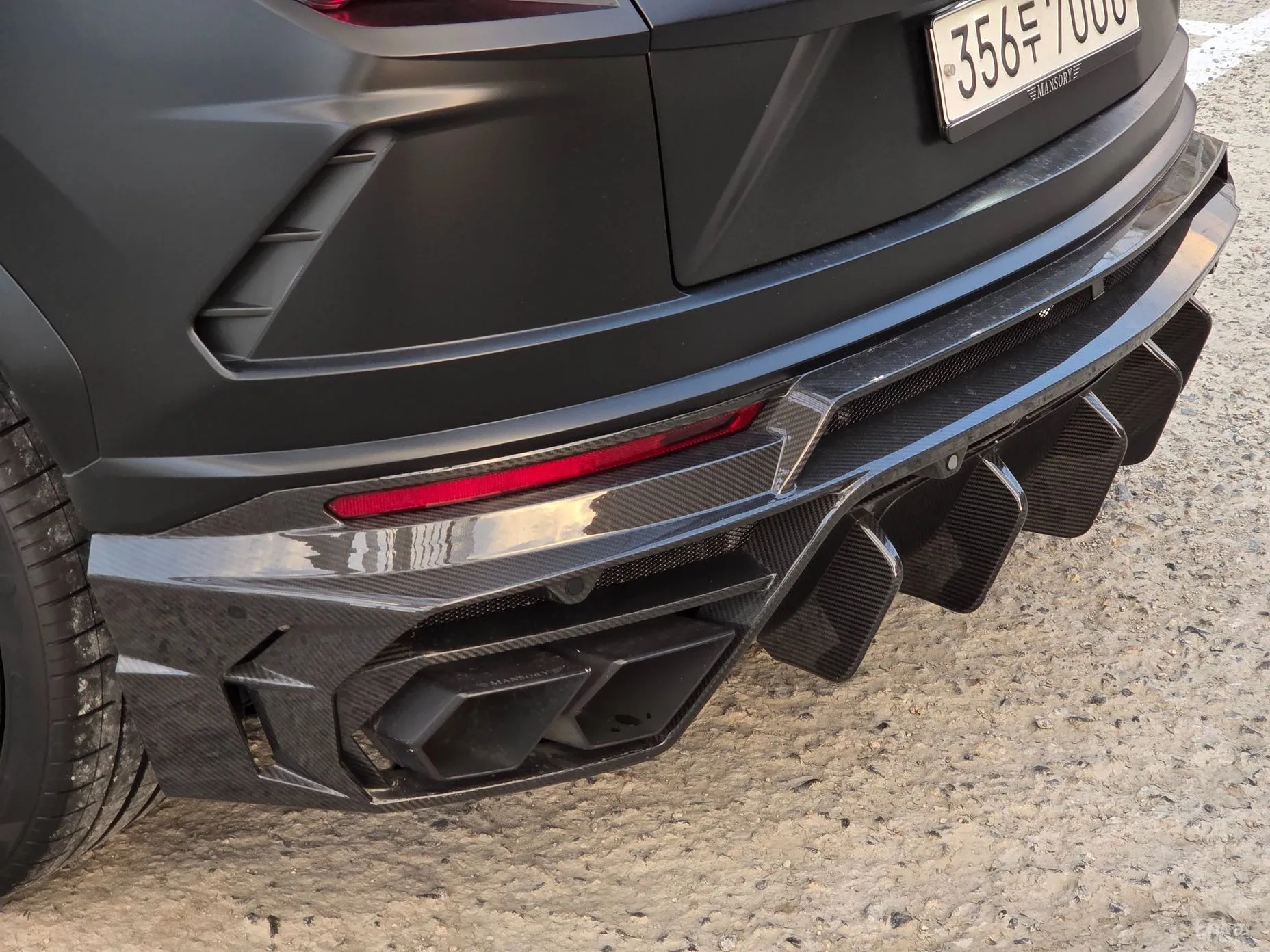 Lamborghini Urus превью 16