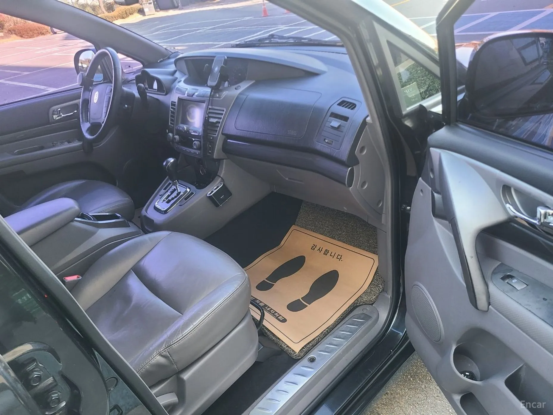 KG Mobility (SsangYong) Korando Turismo превью 10