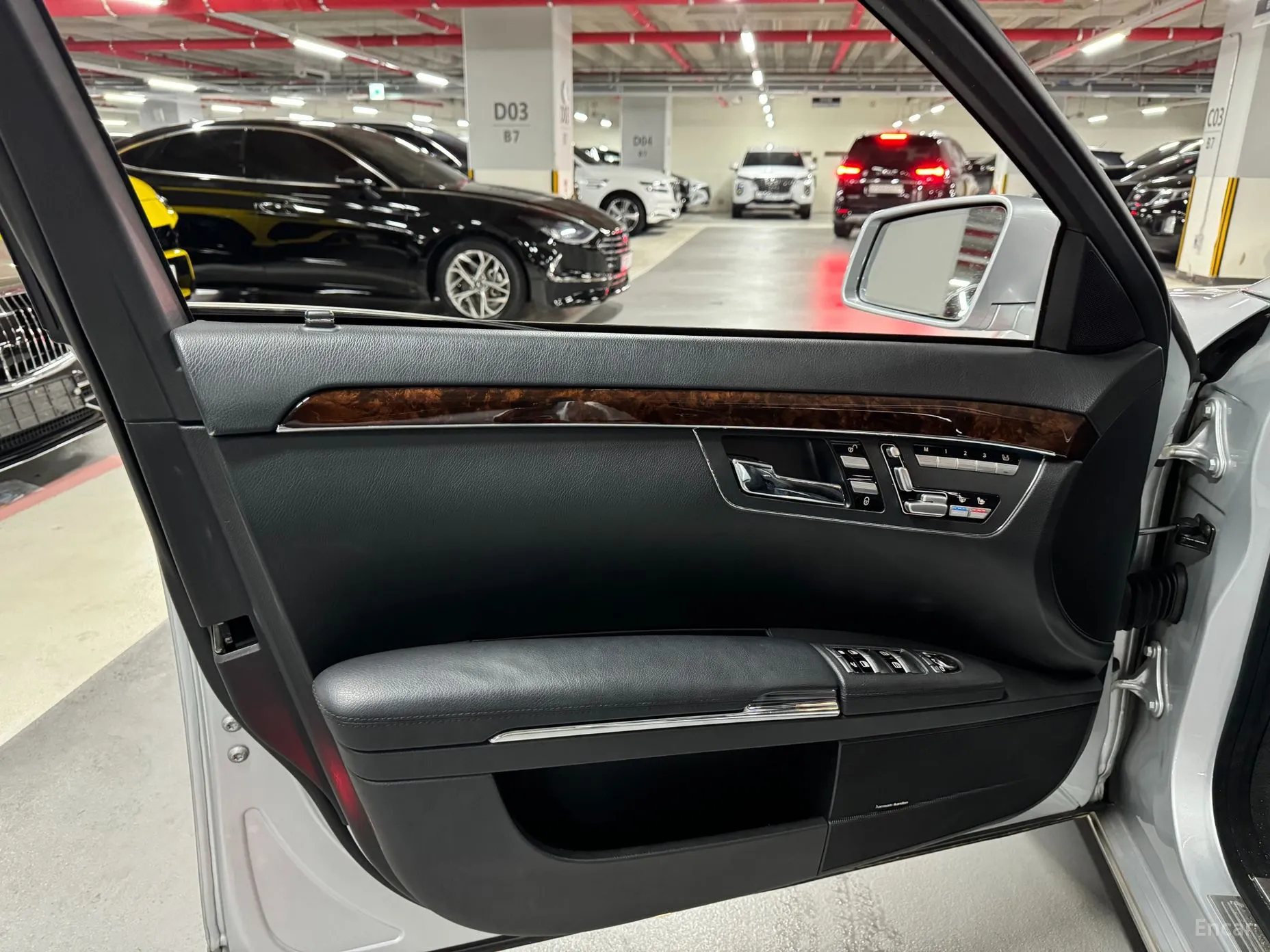 Mercedes Benz S-Class W221 превью 13