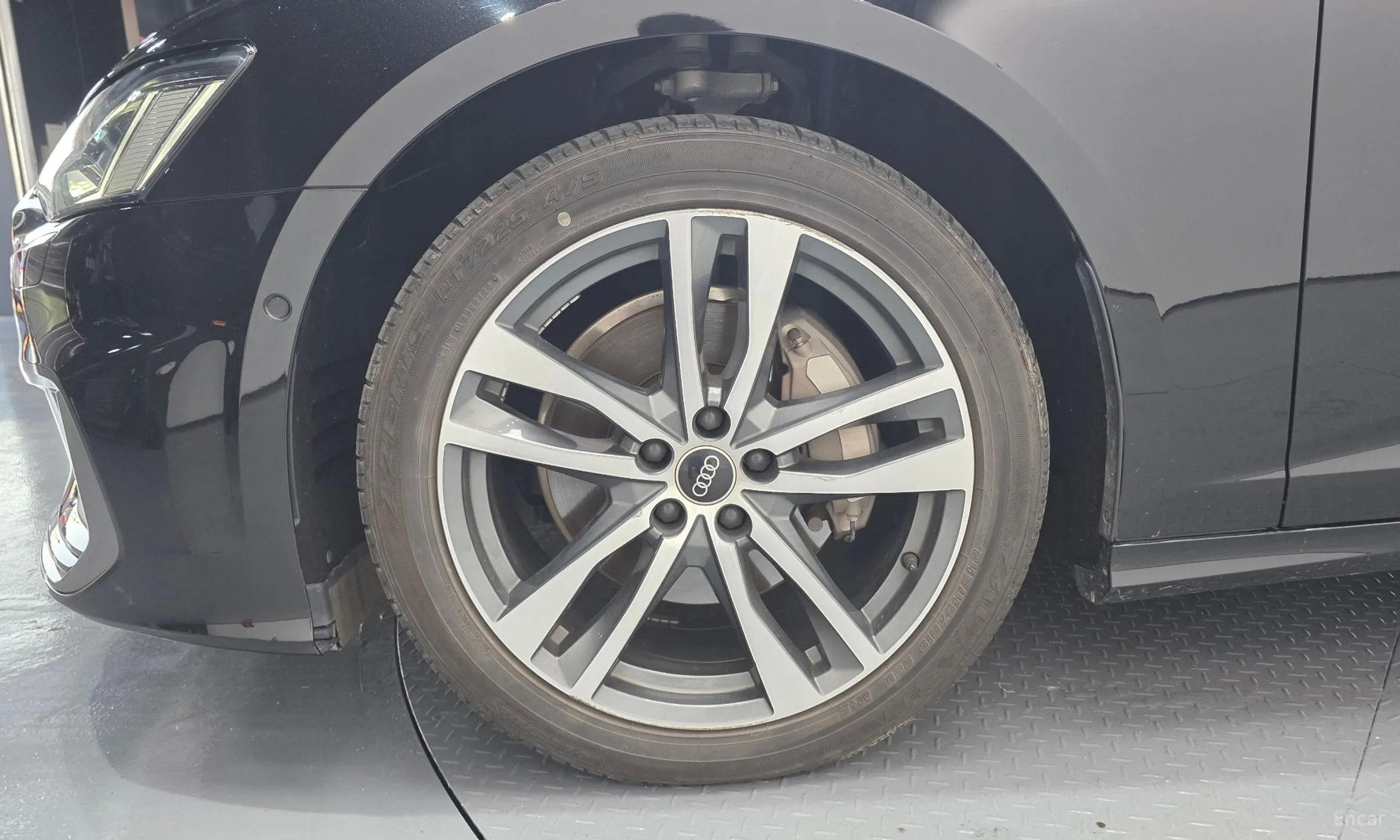 Audi A6 (C8) превью 5