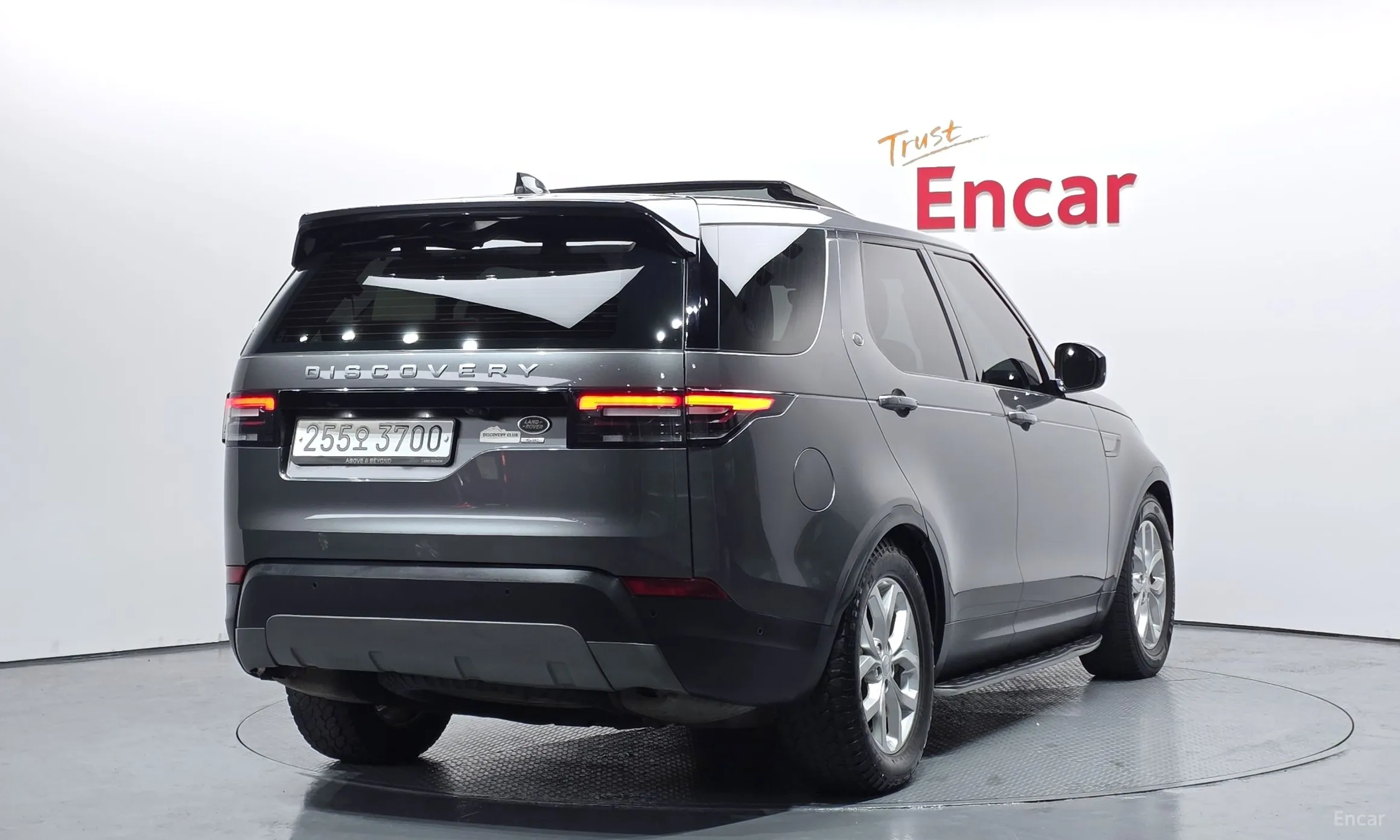 Land Rover Discovery 5 превью 2