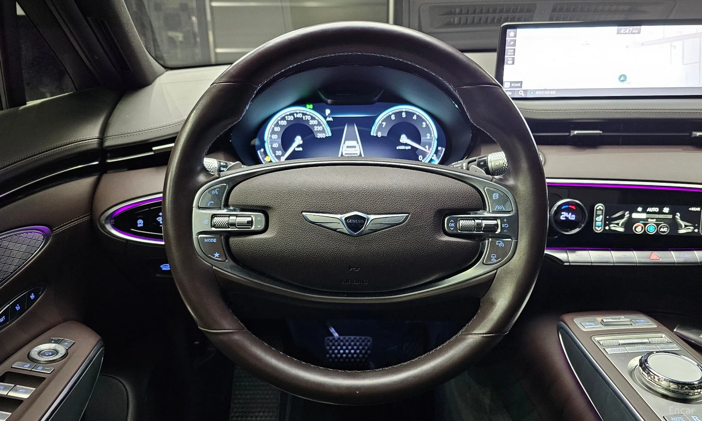 Genesis GV70 превью 13