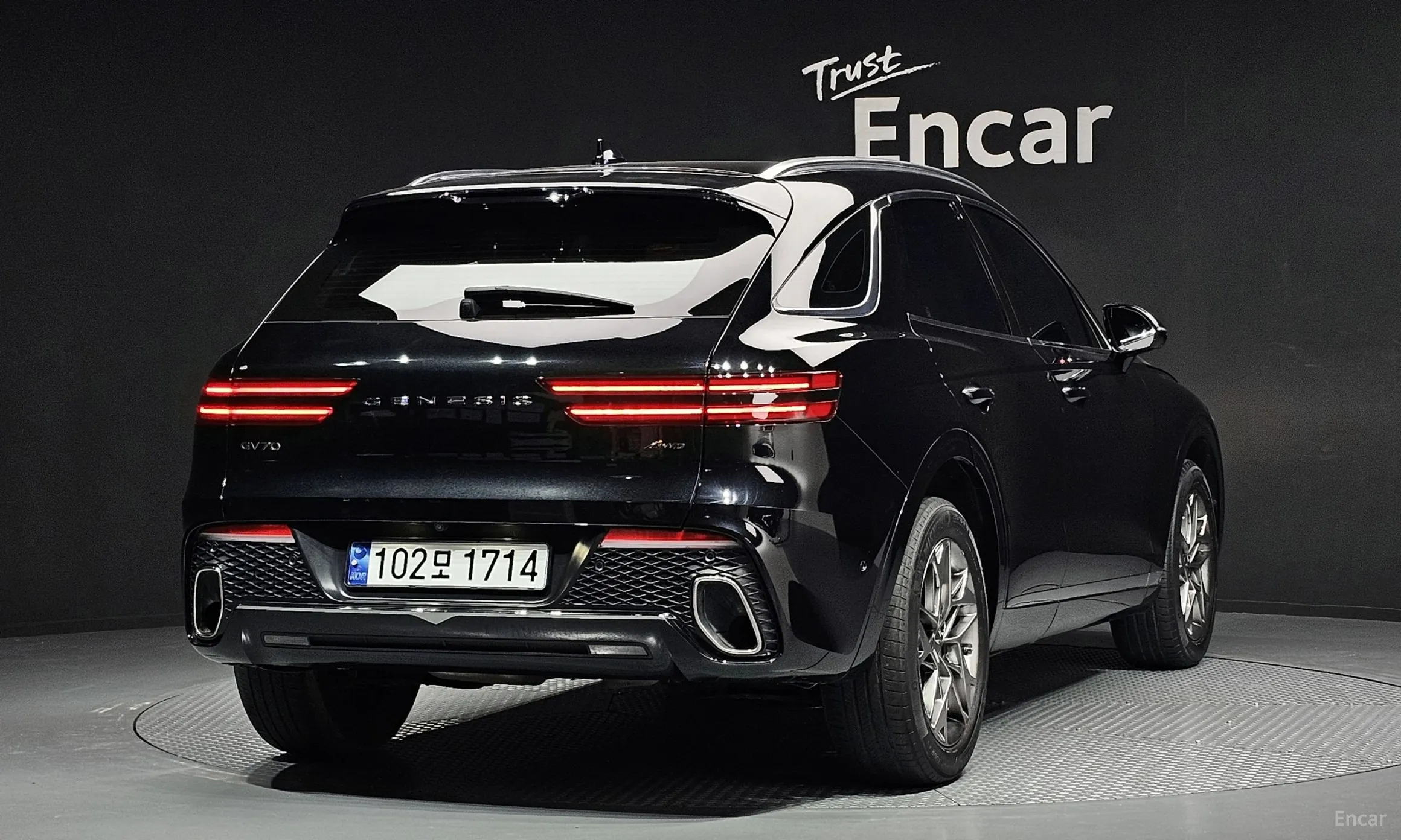 Genesis GV70 превью 2