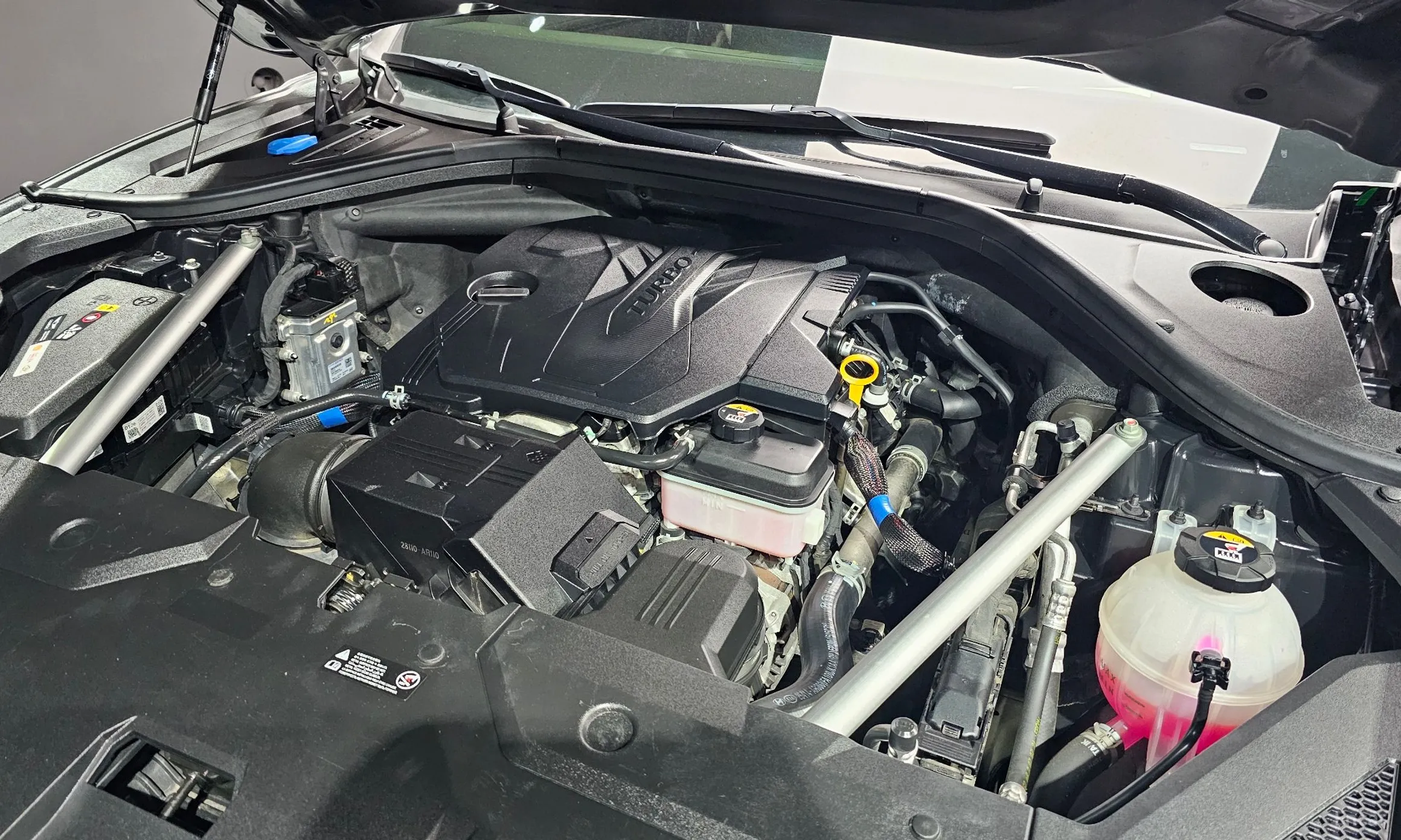 Genesis GV70 превью 6
