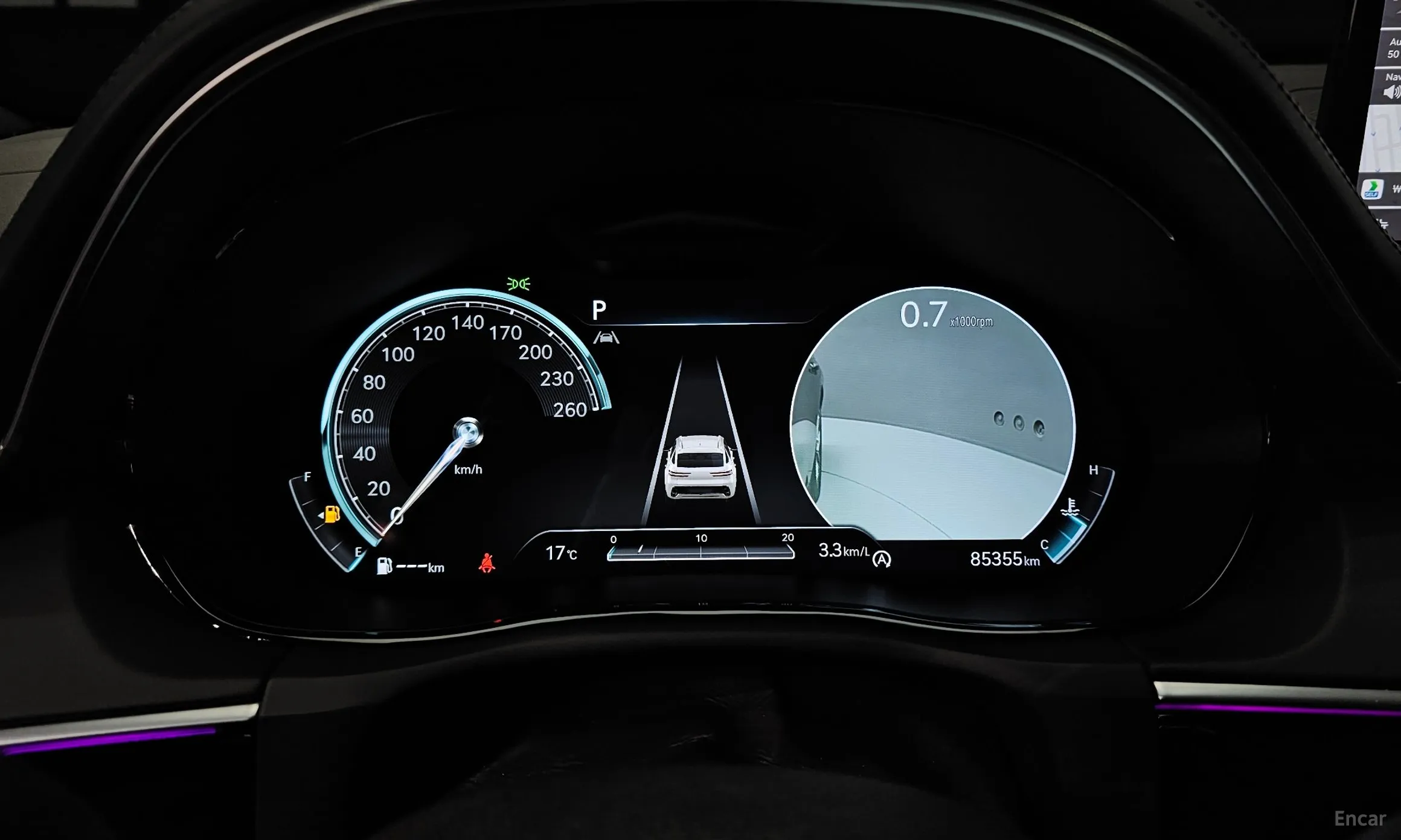 Genesis GV70 превью 8